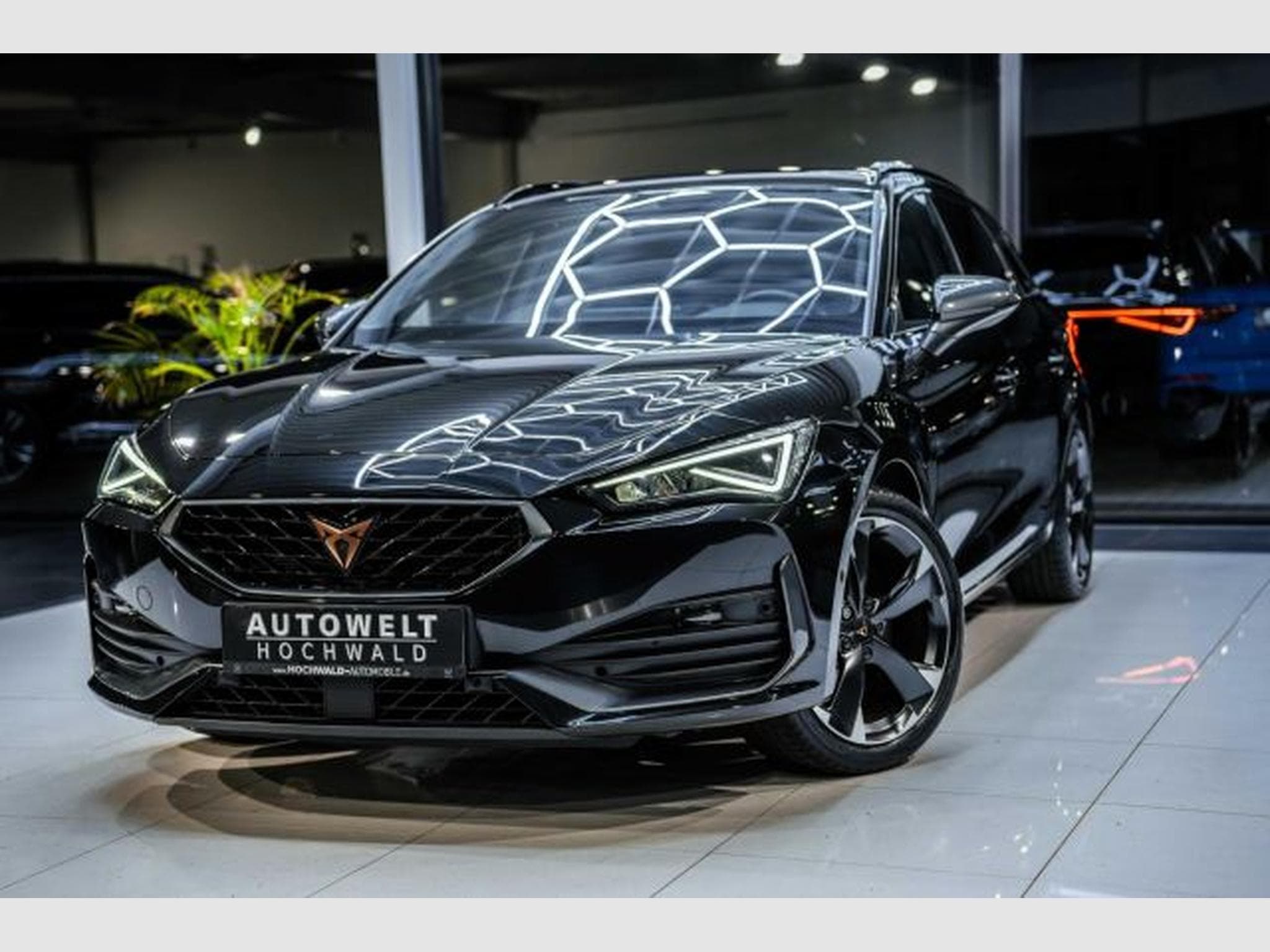 Cupra Leon Leon SP 1.4 e-Hybrid DSG NAVI RFK LED Full Link (2022) - Foto 2