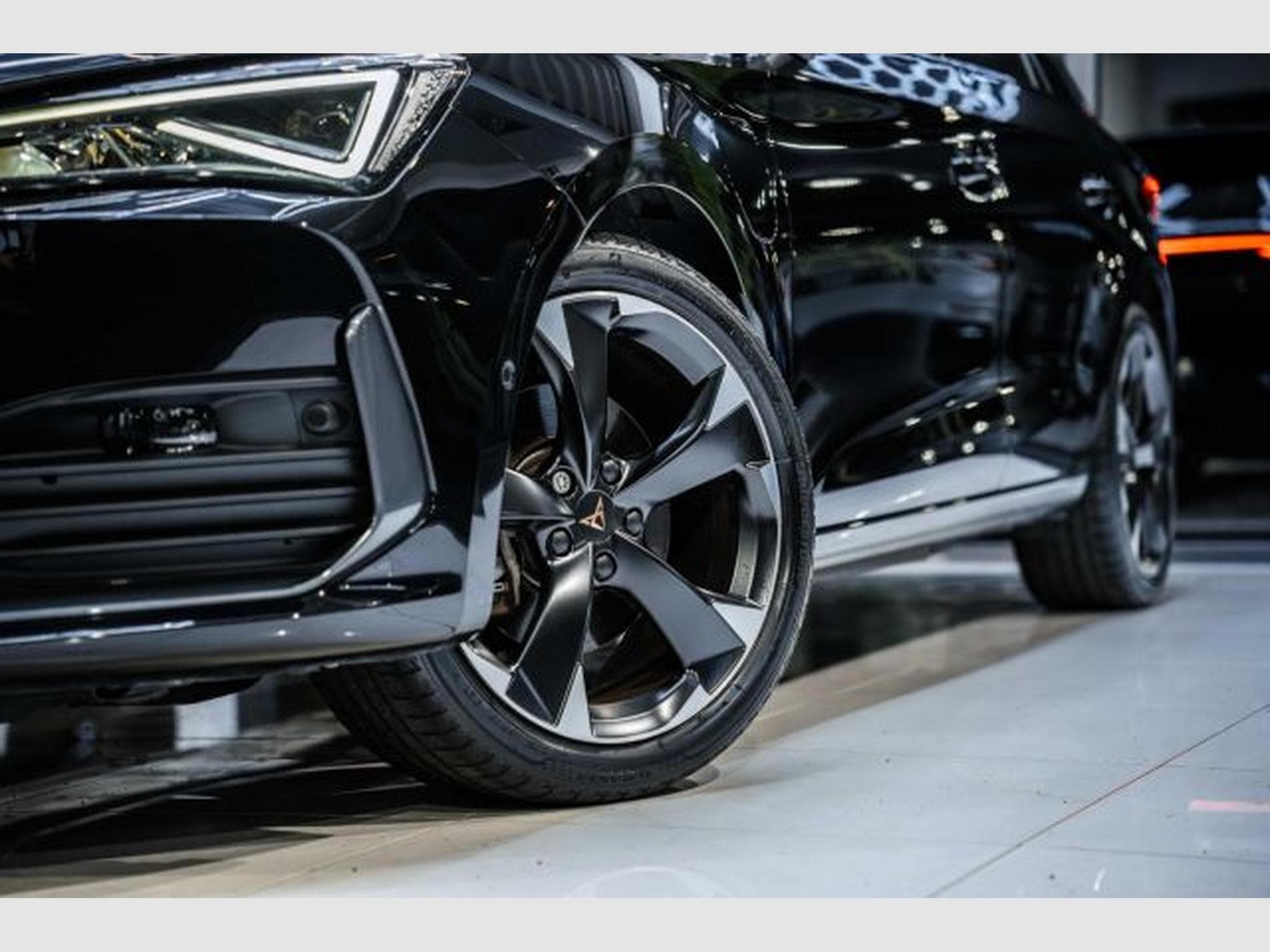 Cupra Leon Leon SP 1.4 e-Hybrid DSG NAVI RFK LED Full Link (2022) - Foto 3