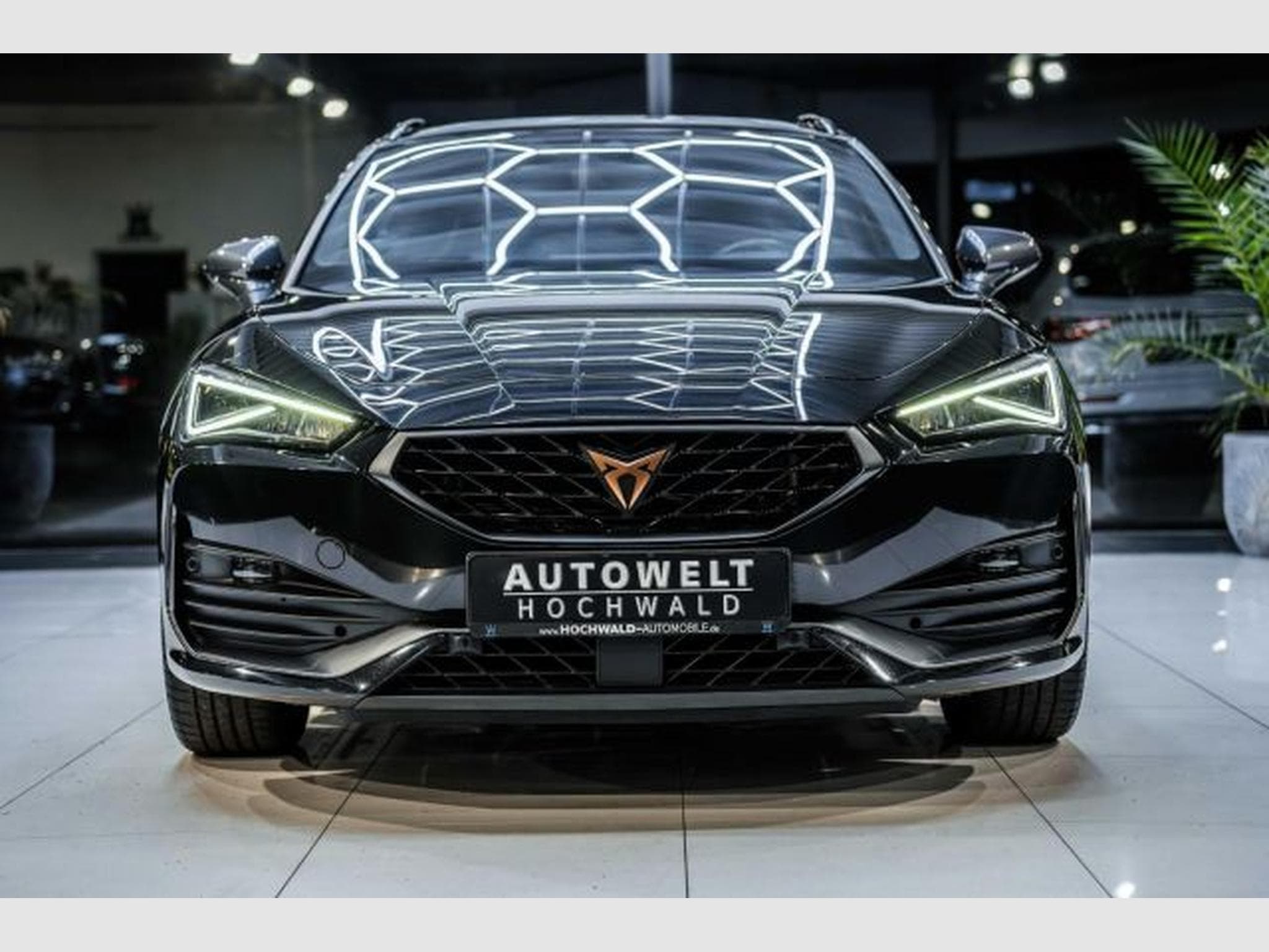 Cupra Leon Leon SP 1.4 e-Hybrid DSG NAVI RFK LED Full Link (2022) - Foto 5