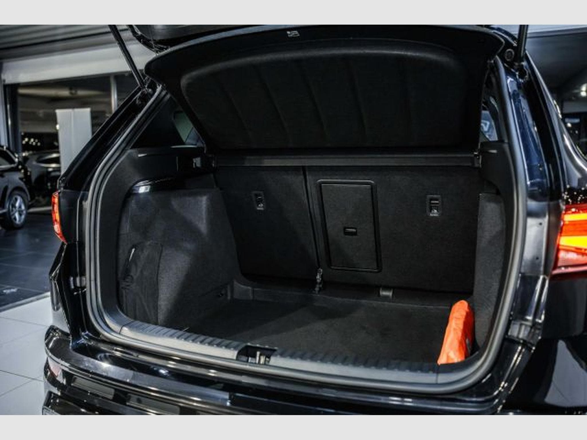 Cupra Ateca Ateca VZ 2.0 TSI DSG 4Drive NAVI 360 LED CarPlay (2024) - Photo 15