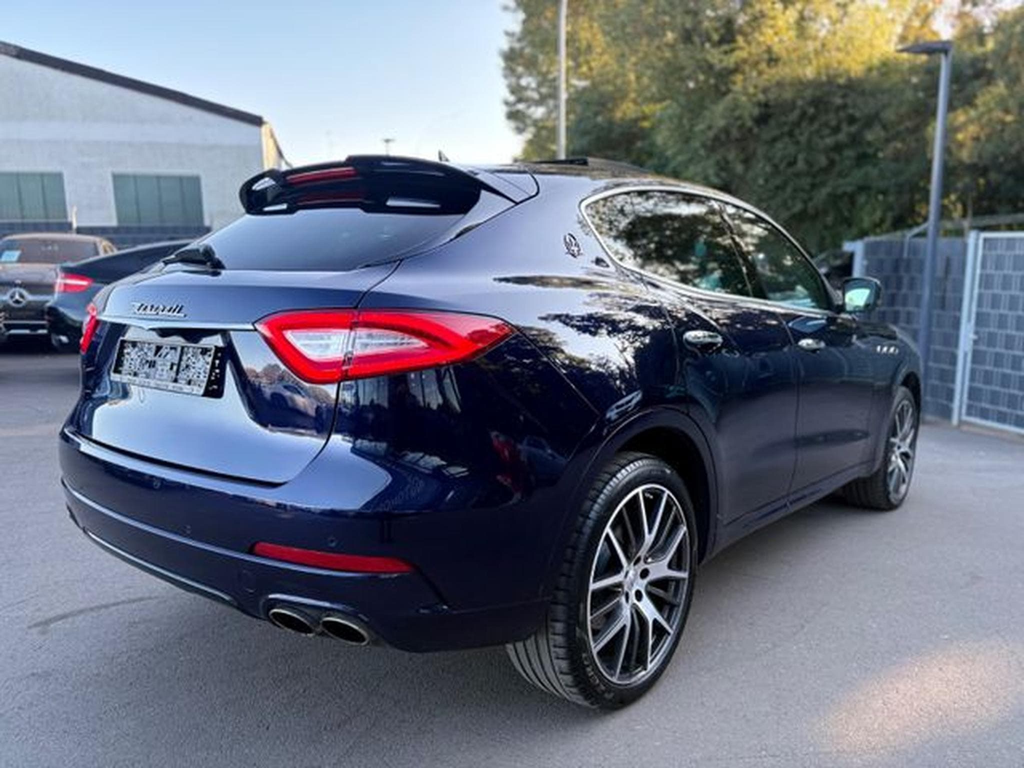 Maserati Levante LEVANTE GRANSPORT Q4 *LED*PANO*LUFT*VOLL* (2018) - Photo 7