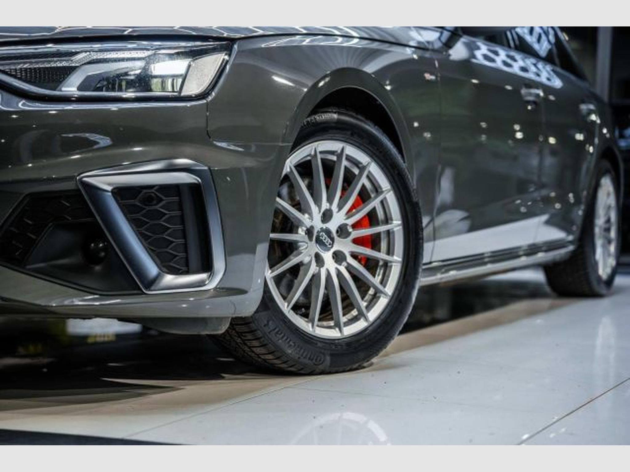 Audi A4 A4 Avant 40 TDI S-tronic S-Line NAVI LED B&amp;O AHK (2023) - Photo 3