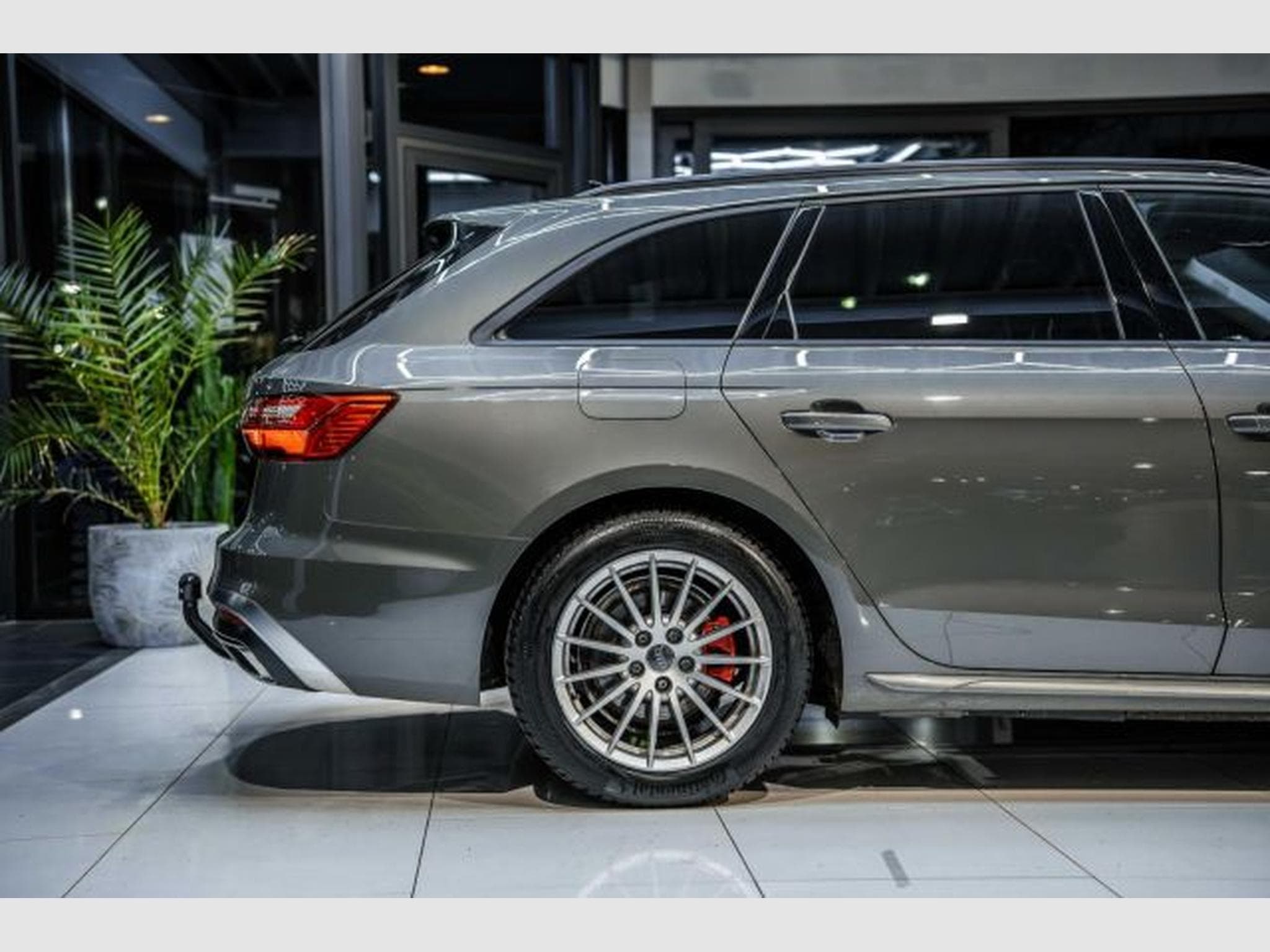 Audi A4 A4 Avant 40 TDI S-tronic S-Line NAVI LED B&amp;O AHK (2023) - Photo 8