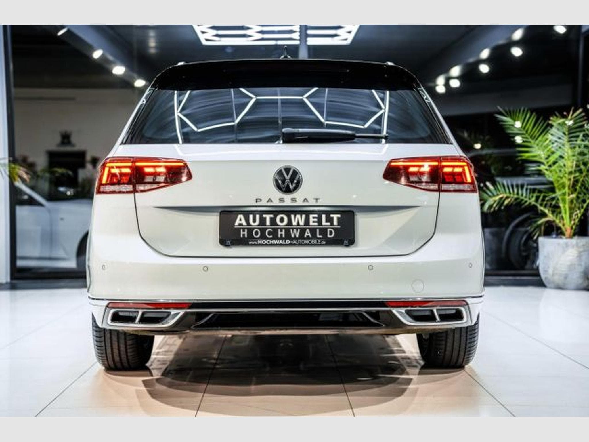 VW Passat Passat 2.0 TDI DSG 2x R-Line NAVI LED RFK ACC (2022) - Photo 13