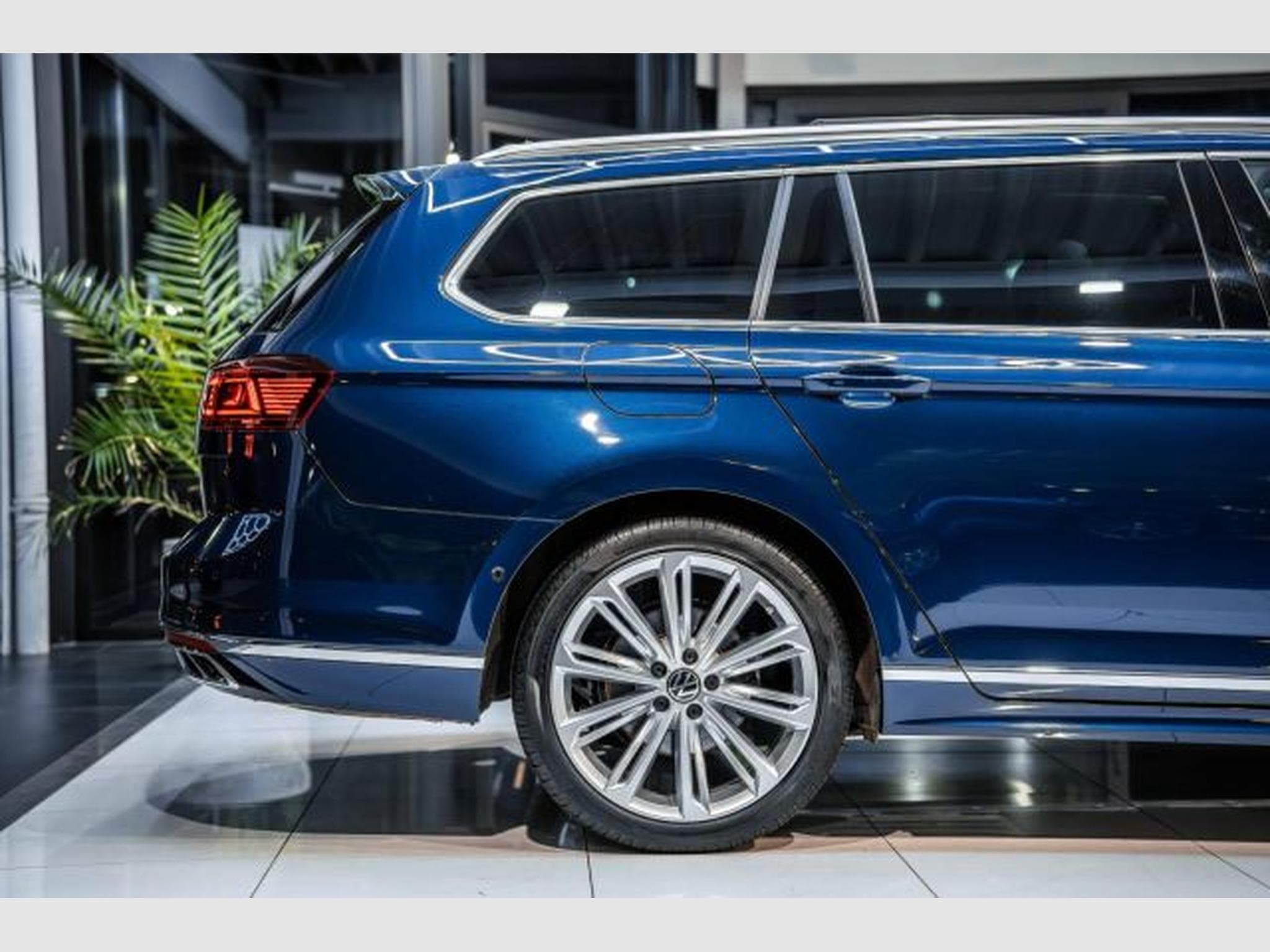 VW Passat Passat 2.0 TDI DSG 2x R-Line STAHZG H&amp;K PANO AHK (2022) - Photo 8