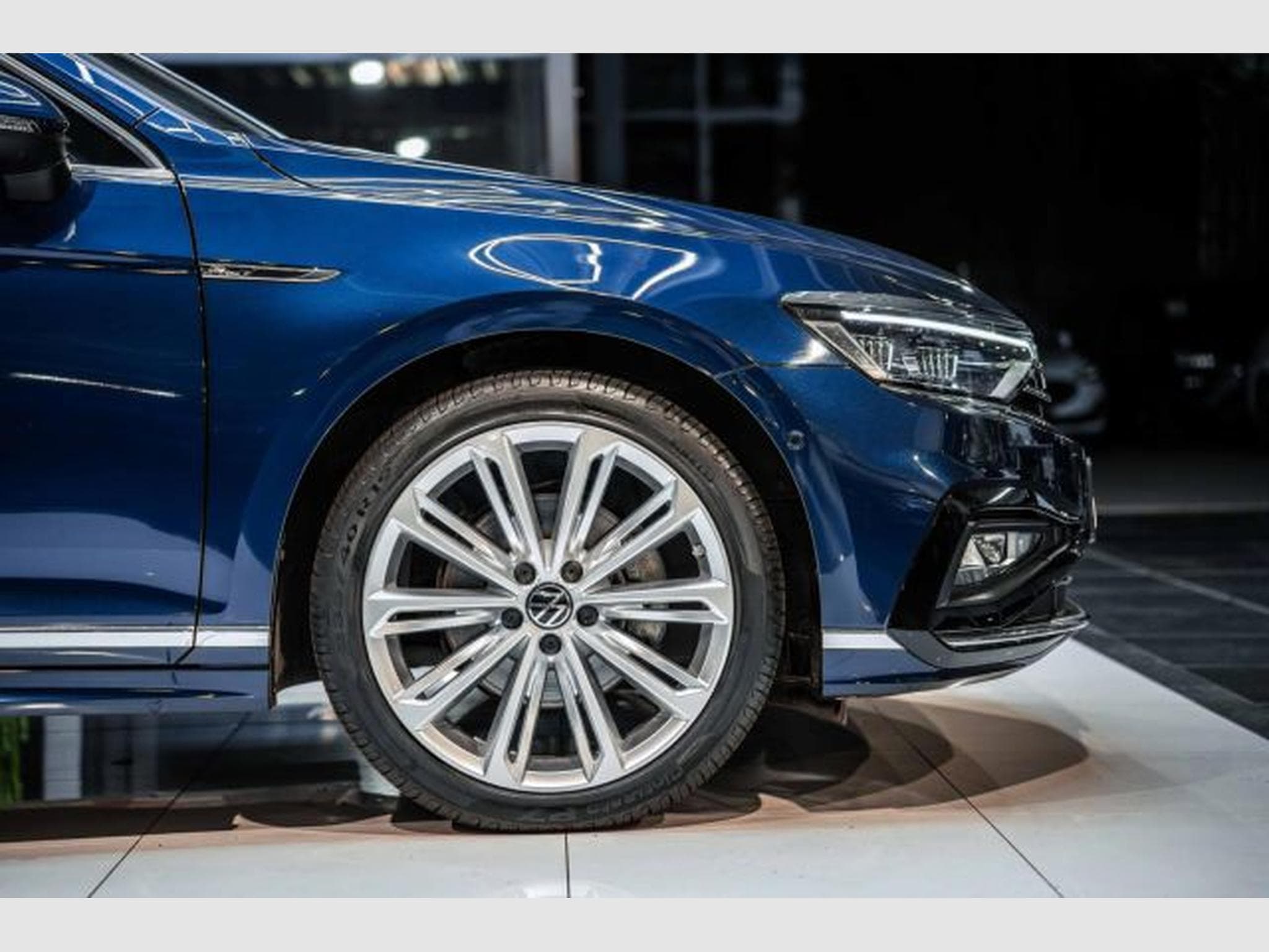 VW Passat Passat 2.0 TDI DSG 2x R-Line STAHZG H&amp;K PANO AHK (2022) - Photo 9