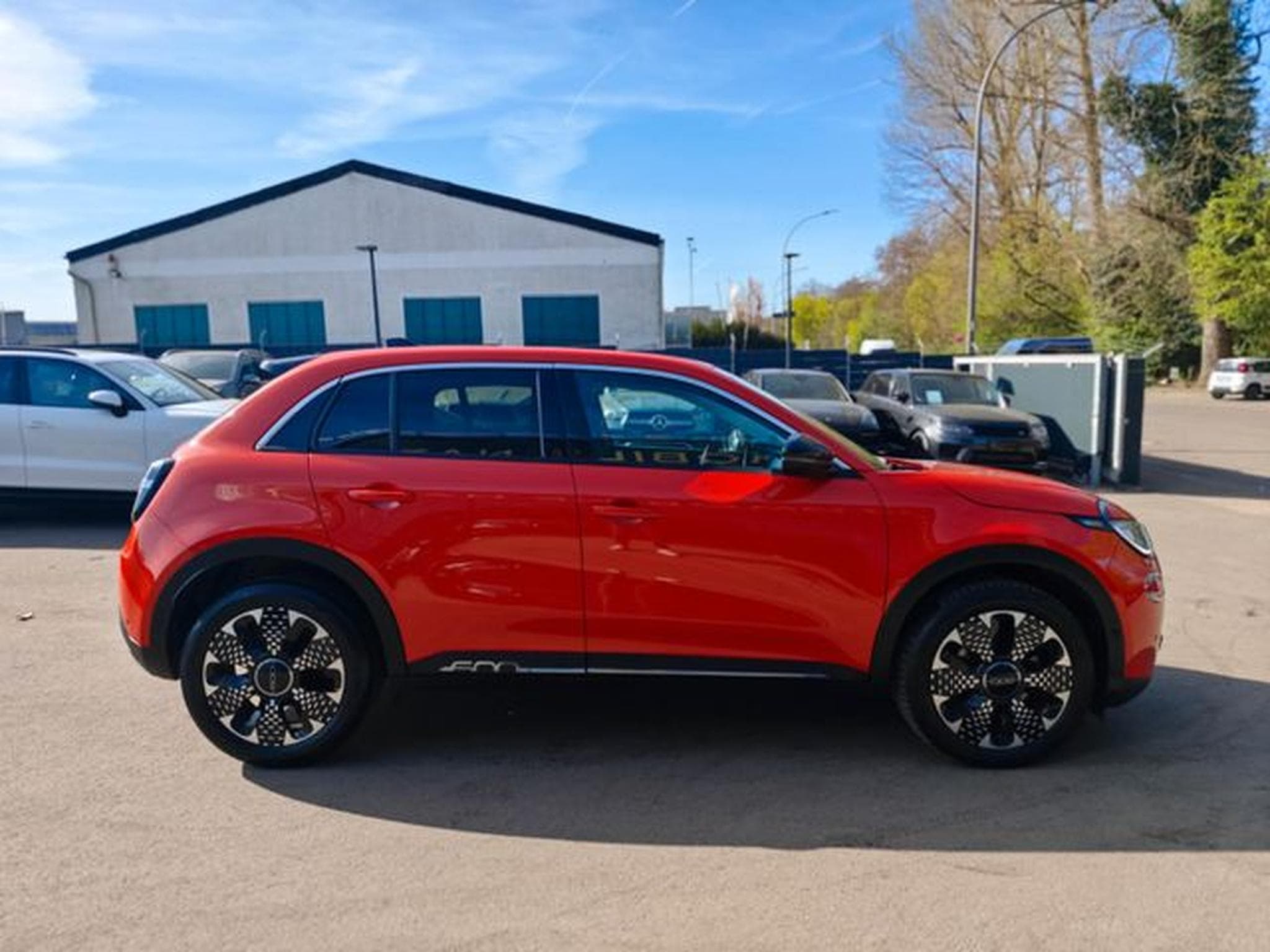 Fiat 600 600 HYBRID LA PRIMA *1.HAND*LED*NAVI*360°*LEDER* (2024) - Foto 14