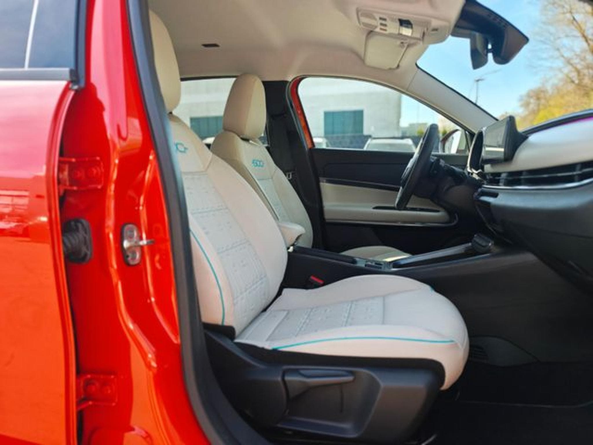 Fiat 600 600 HYBRID LA PRIMA *1.HAND*LED*NAVI*360°*LEDER* (2024) - Foto 15