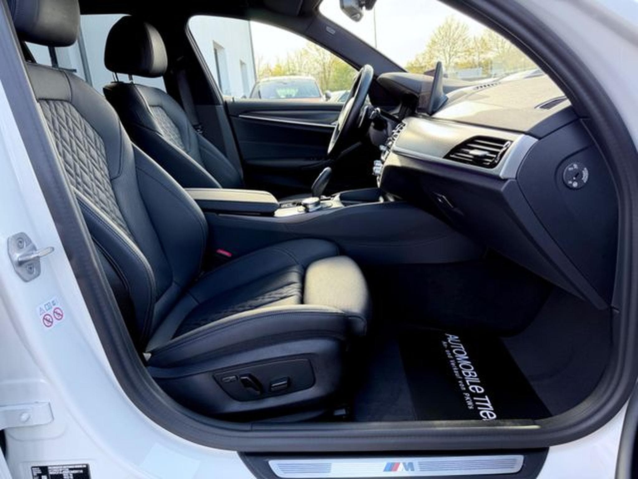 BMW 530 530d xDrive Touring M Sport Paket (2023) - Foto 13