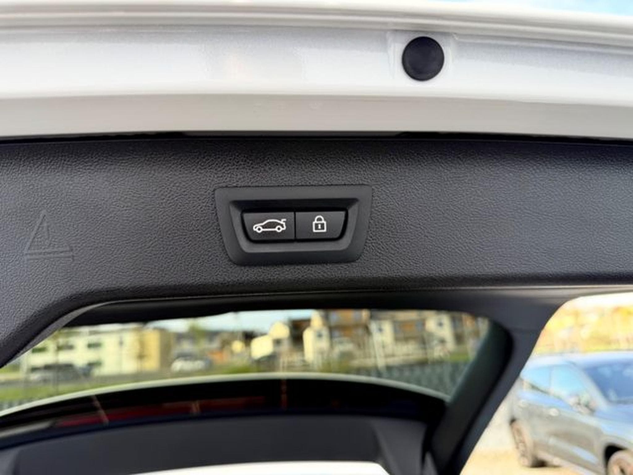 BMW 530 530d xDrive Touring M Sport Paket (2023) - Foto 28