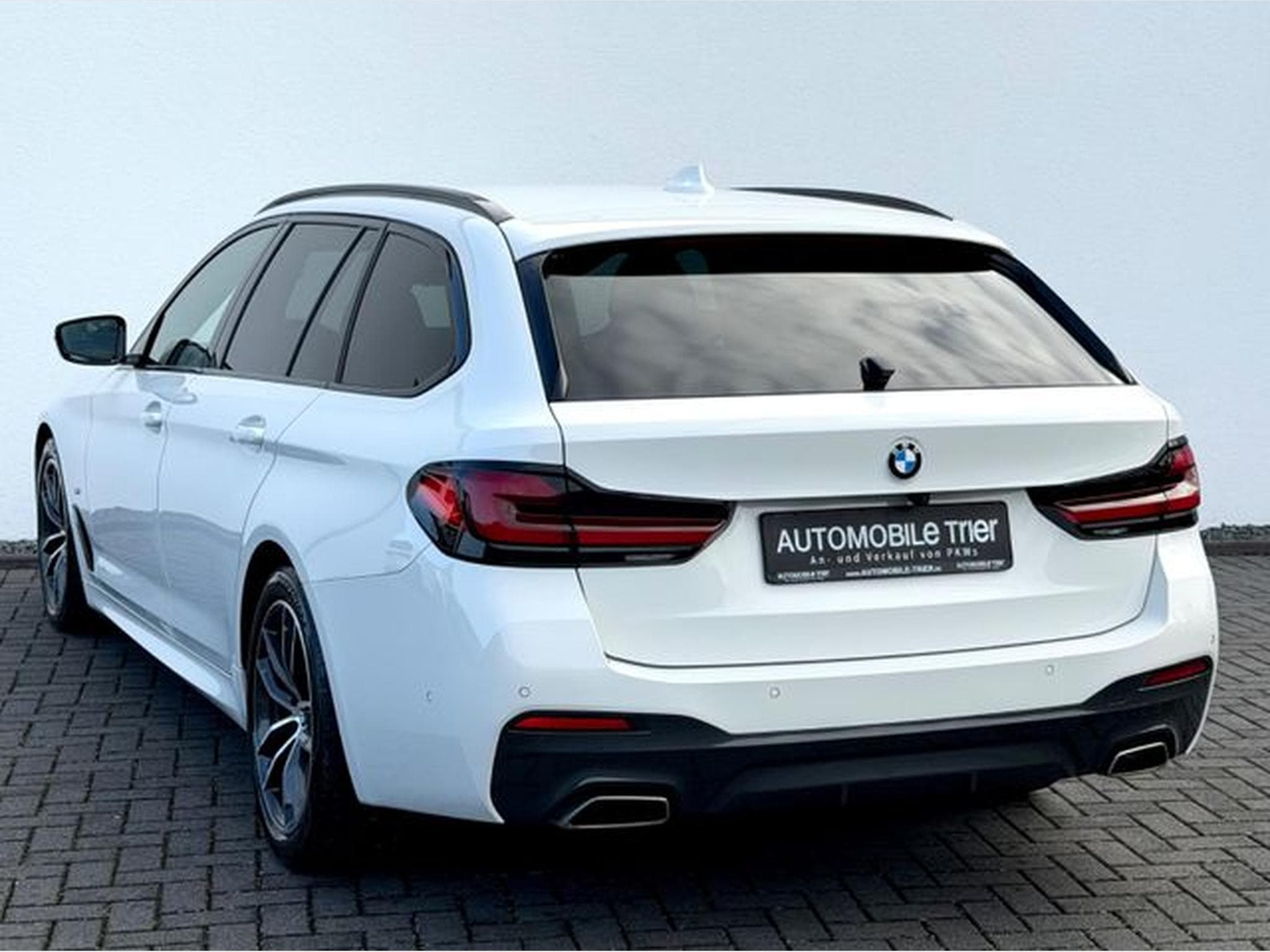 BMW 530 530d xDrive Touring M Sport Paket (2023) - Foto 7