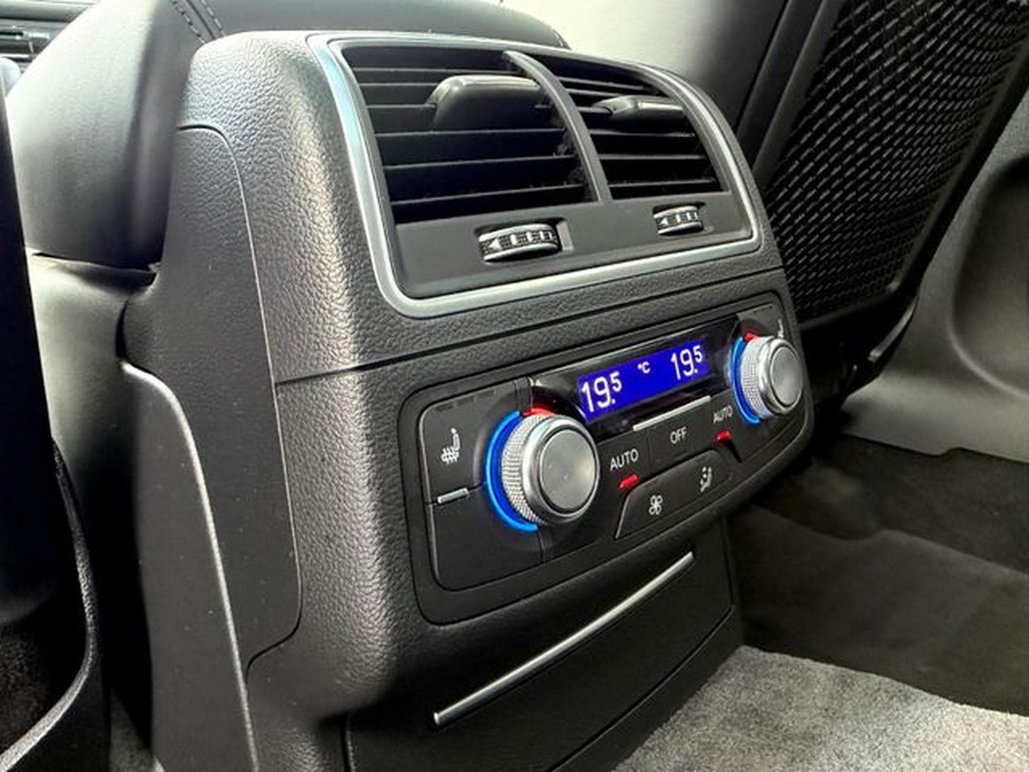 Audi A6 A6 Avant 2.0 TDI sport /LED/ACC/CAM/AHK/GARANTIE (2016) - Photo 19