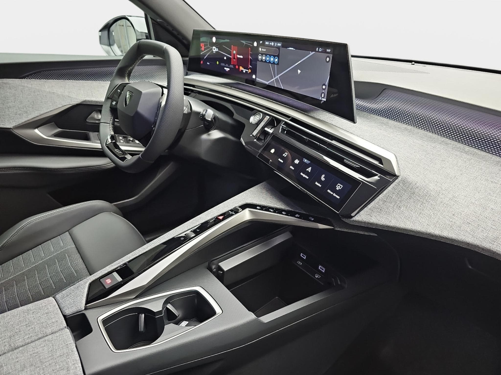 Peugeot 3008 1.2 Hybrid 145 E-DSC6 GT (2025) - Foto 16