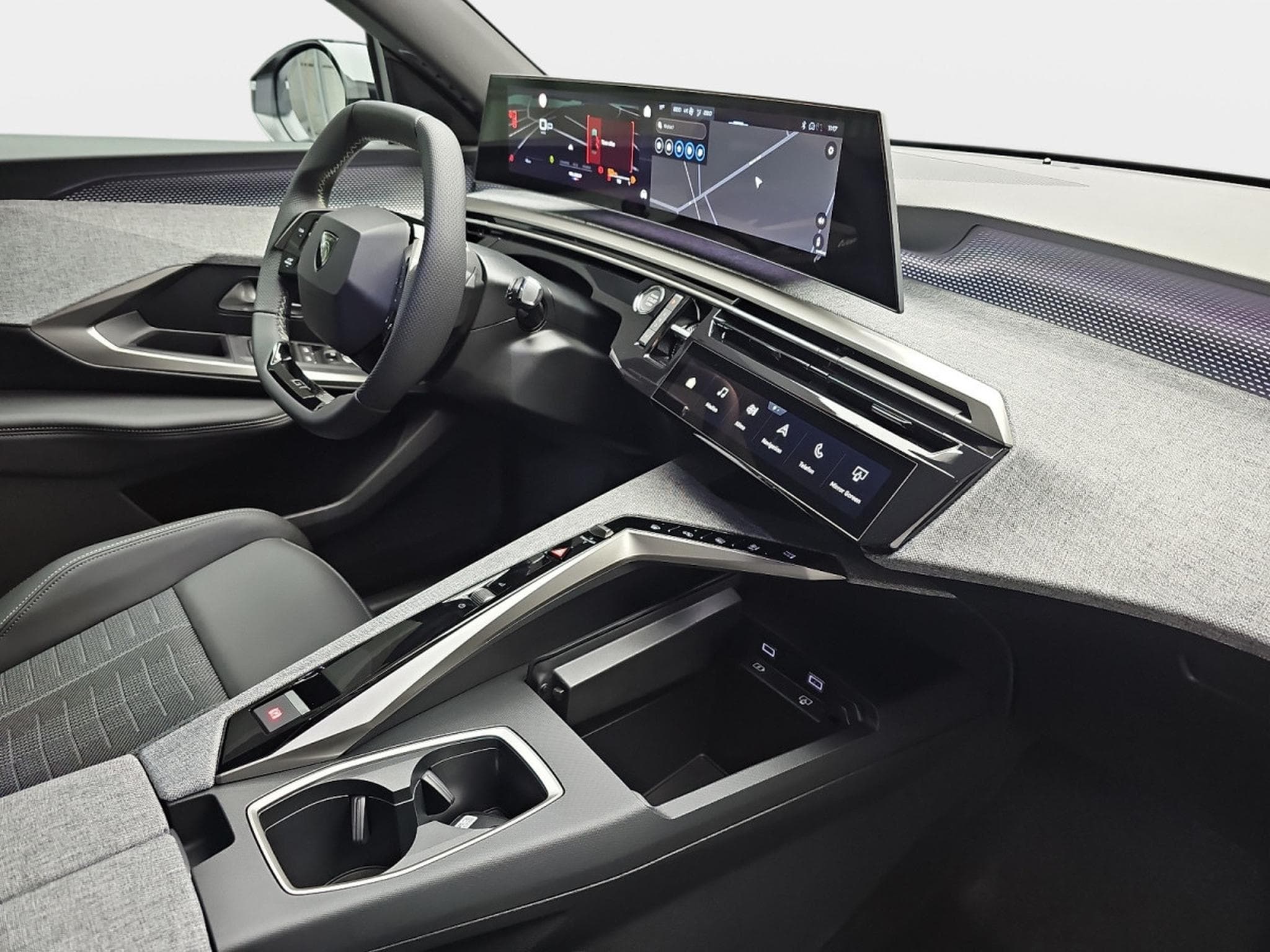 Peugeot 3008 1.2 Hybrid 145 E-DSC6 GT (2025) - Photo 16