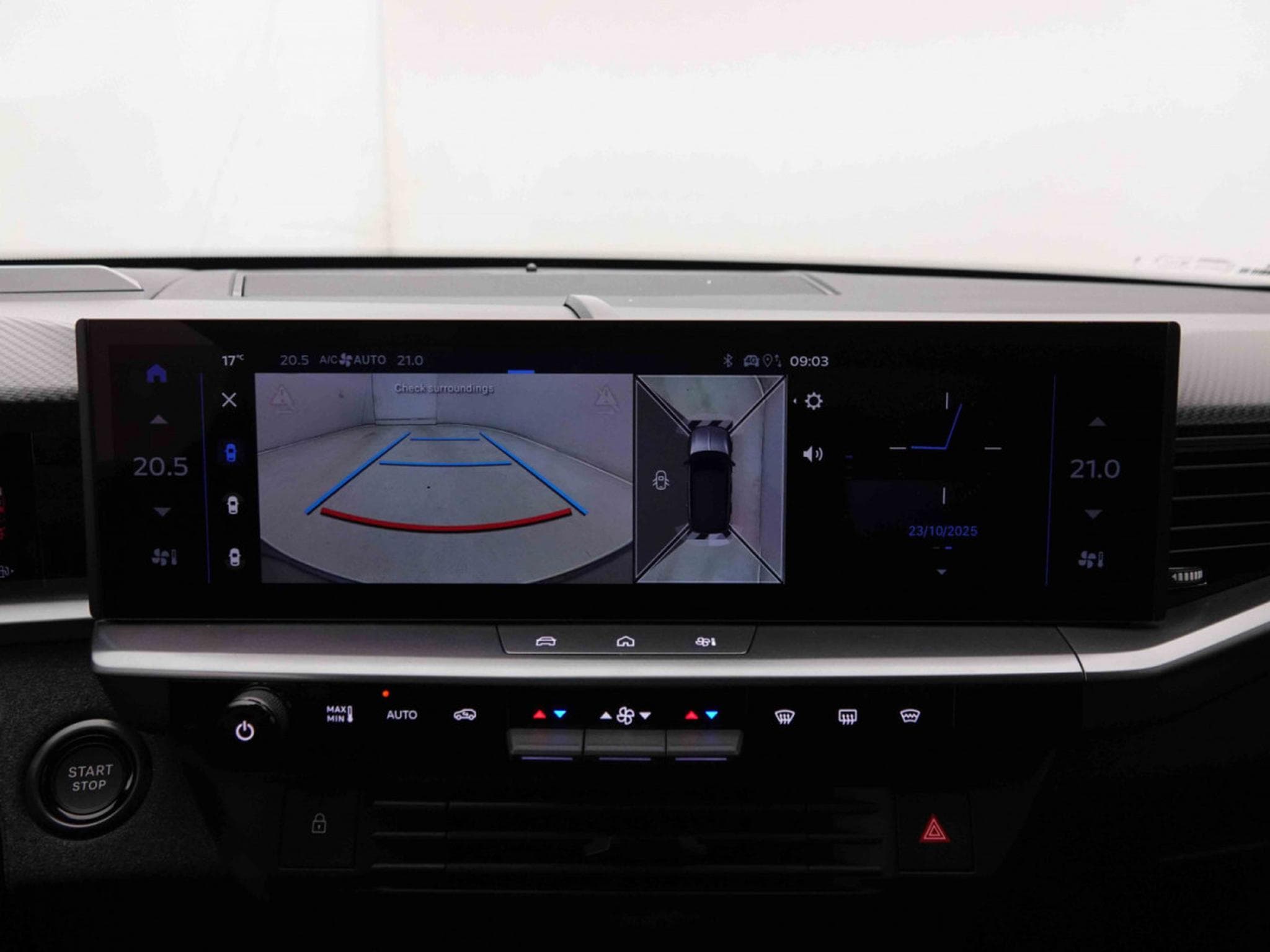 Opel Grandland 1.2 T Hybrid 145 GS (2025) - Photo 13