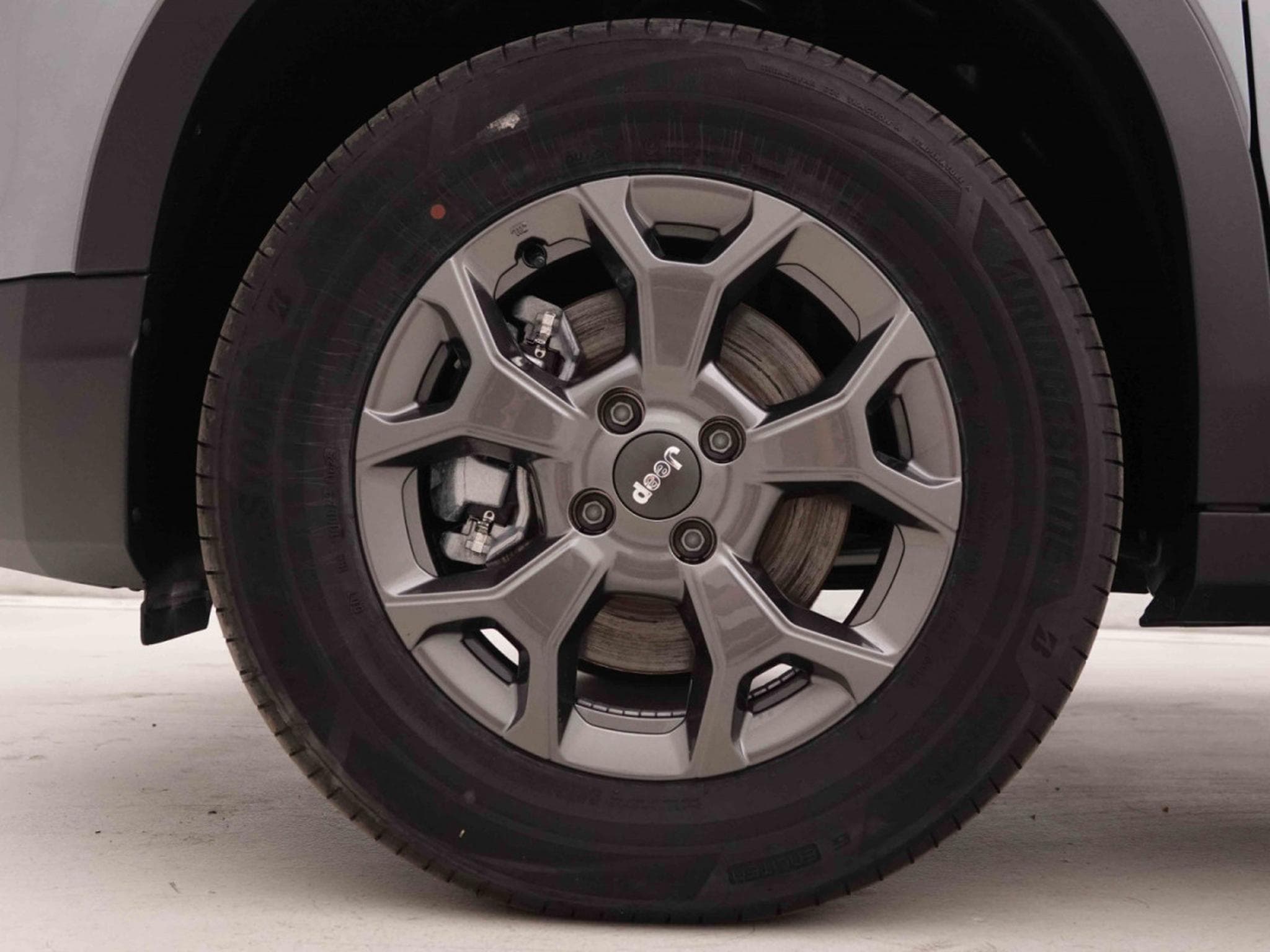 Jeep Avenger 1.2 MHEV DCT Longitide (2025) - Foto 4