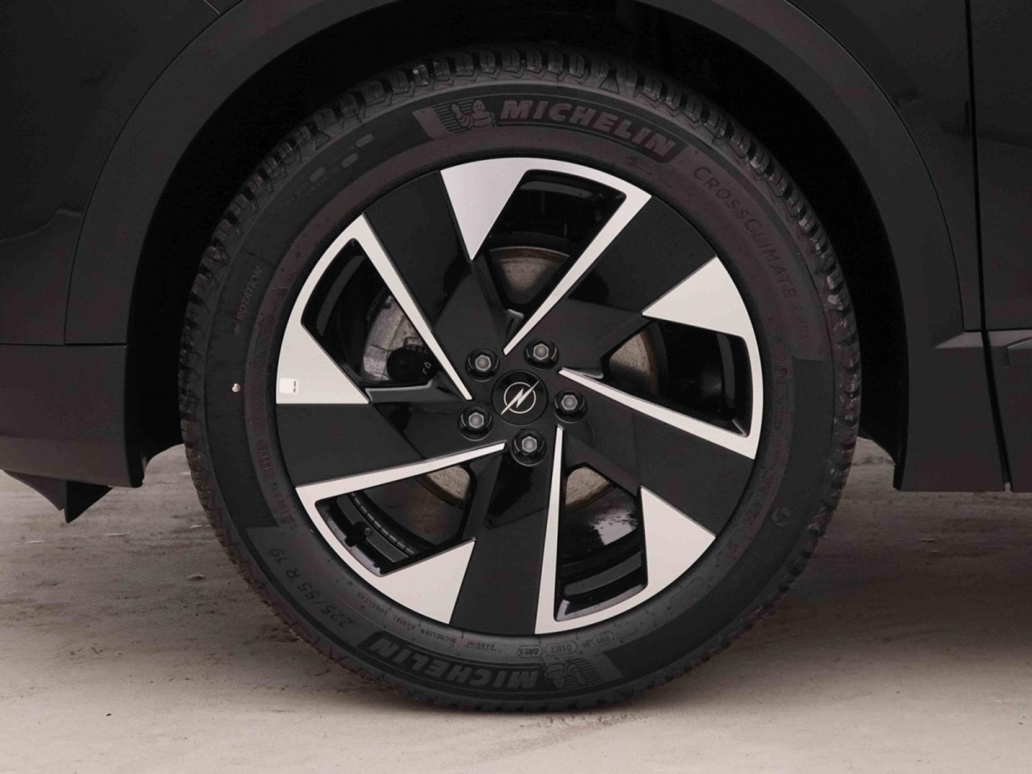 Opel Grandland 1.2 T Hybrid 145 GS (2025) - Photo 5