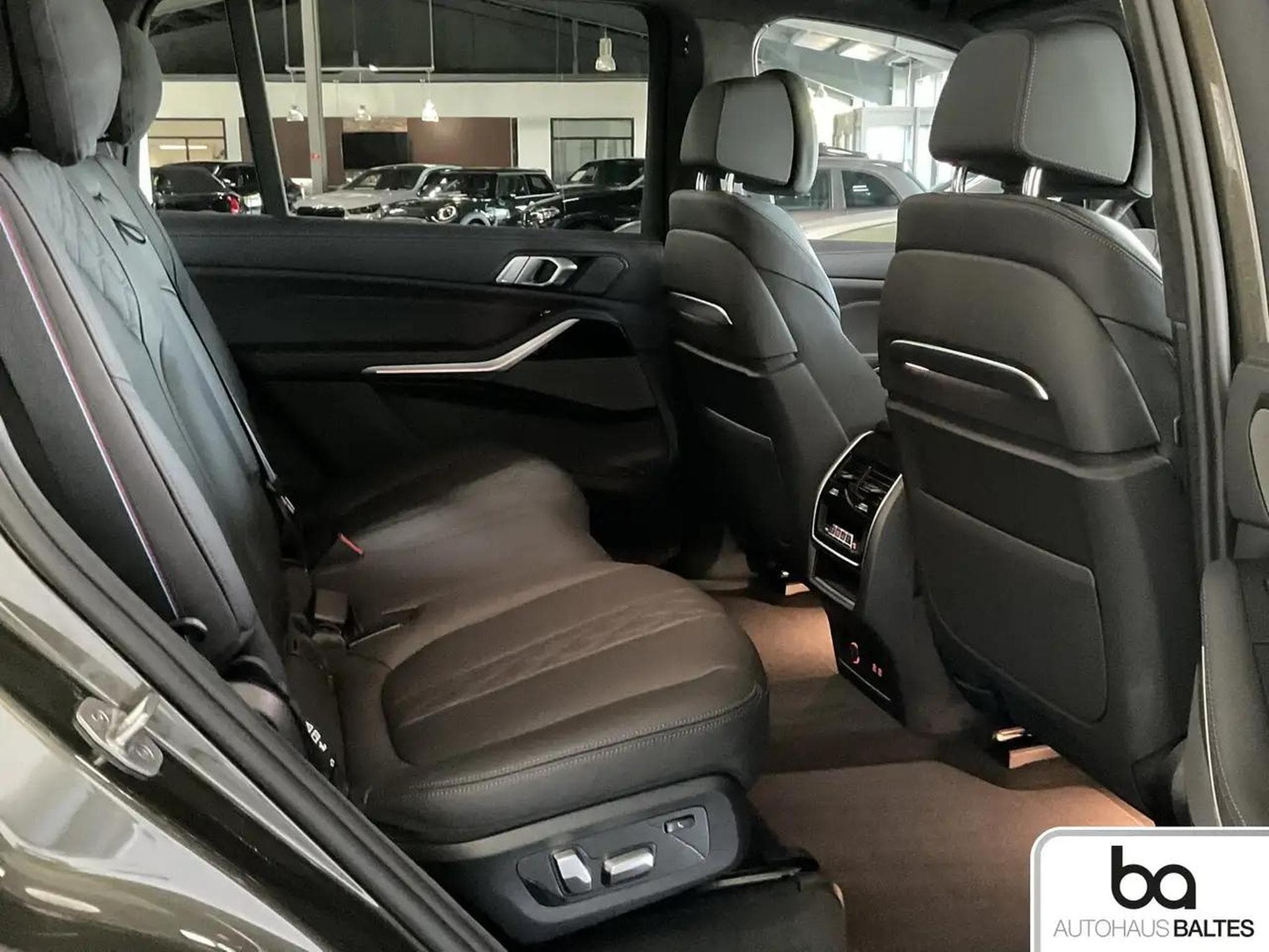 BMW X7 (2025) - Photo 8