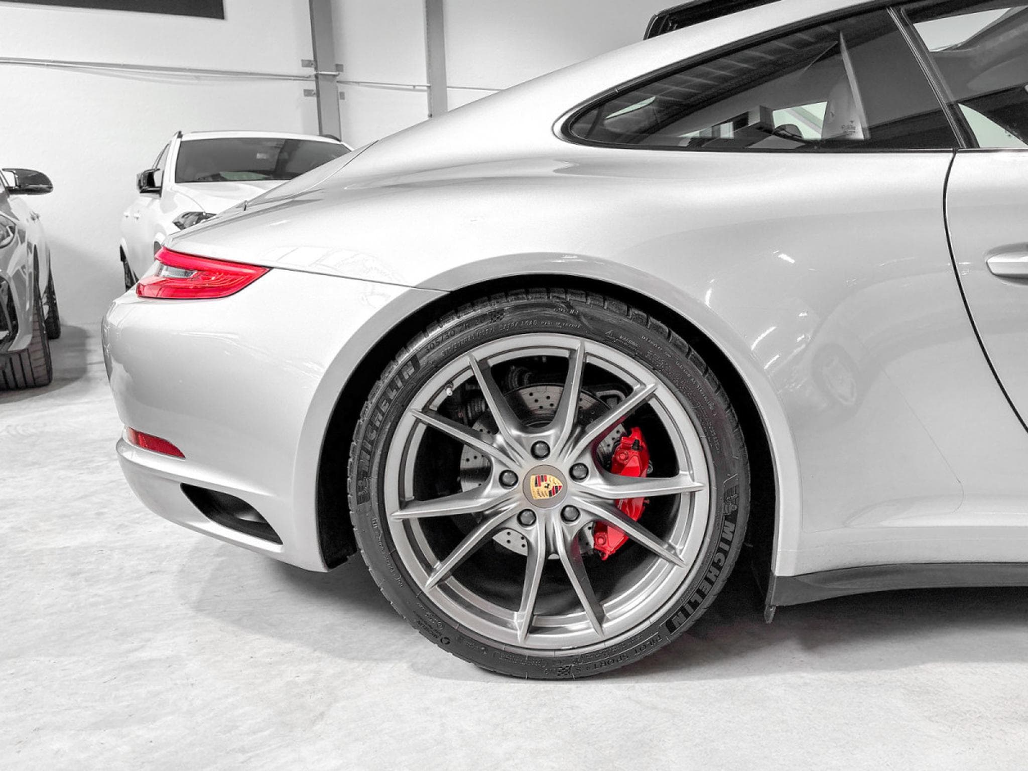 Porsche 911 991.2 CARRERA 4S/ BVM/ TOIT OUVRANT/SIEGES CHAUFFANTS/ ECHAP (2016) - Foto 23