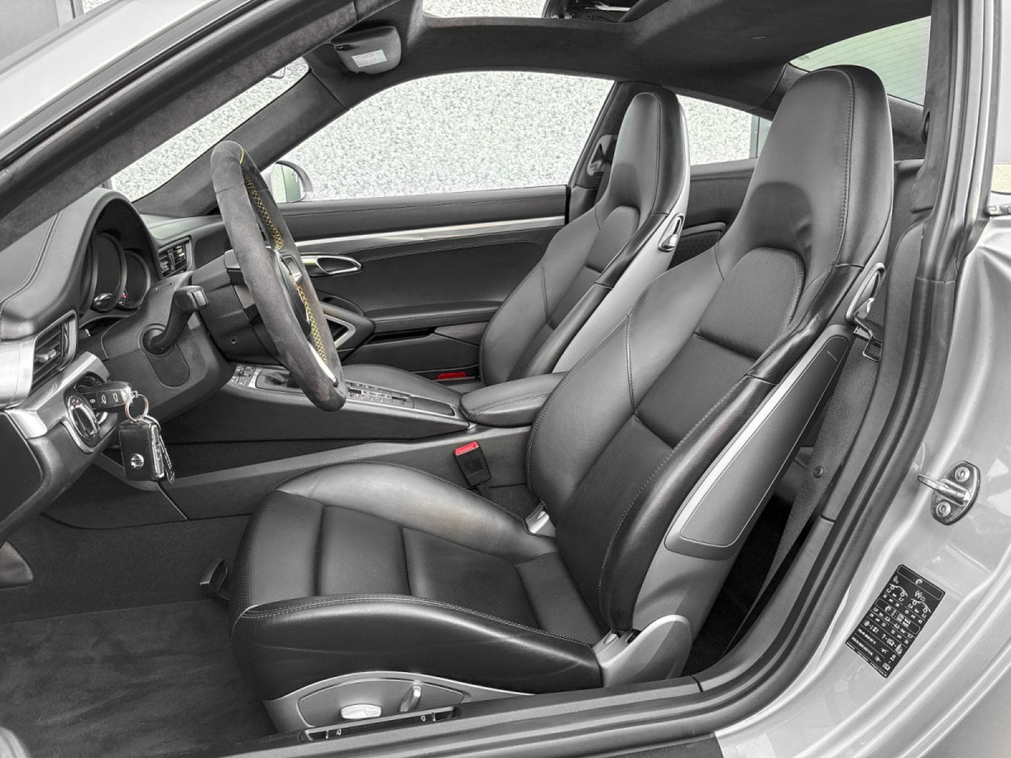 Porsche 911 991.2 CARRERA 4S/ BVM/ TOIT OUVRANT/SIEGES CHAUFFANTS/ ECHAP (2016) - Foto 4