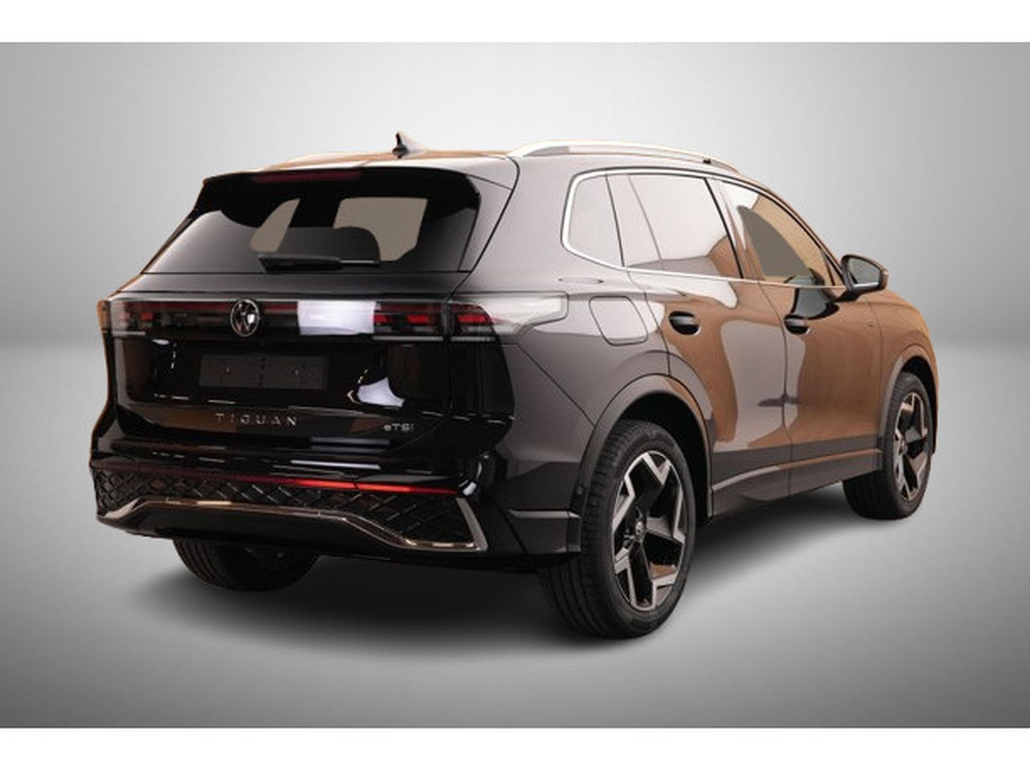 VW Tiguan 1.5 eTSI 150 DSG R-Line (2025) - Photo 5