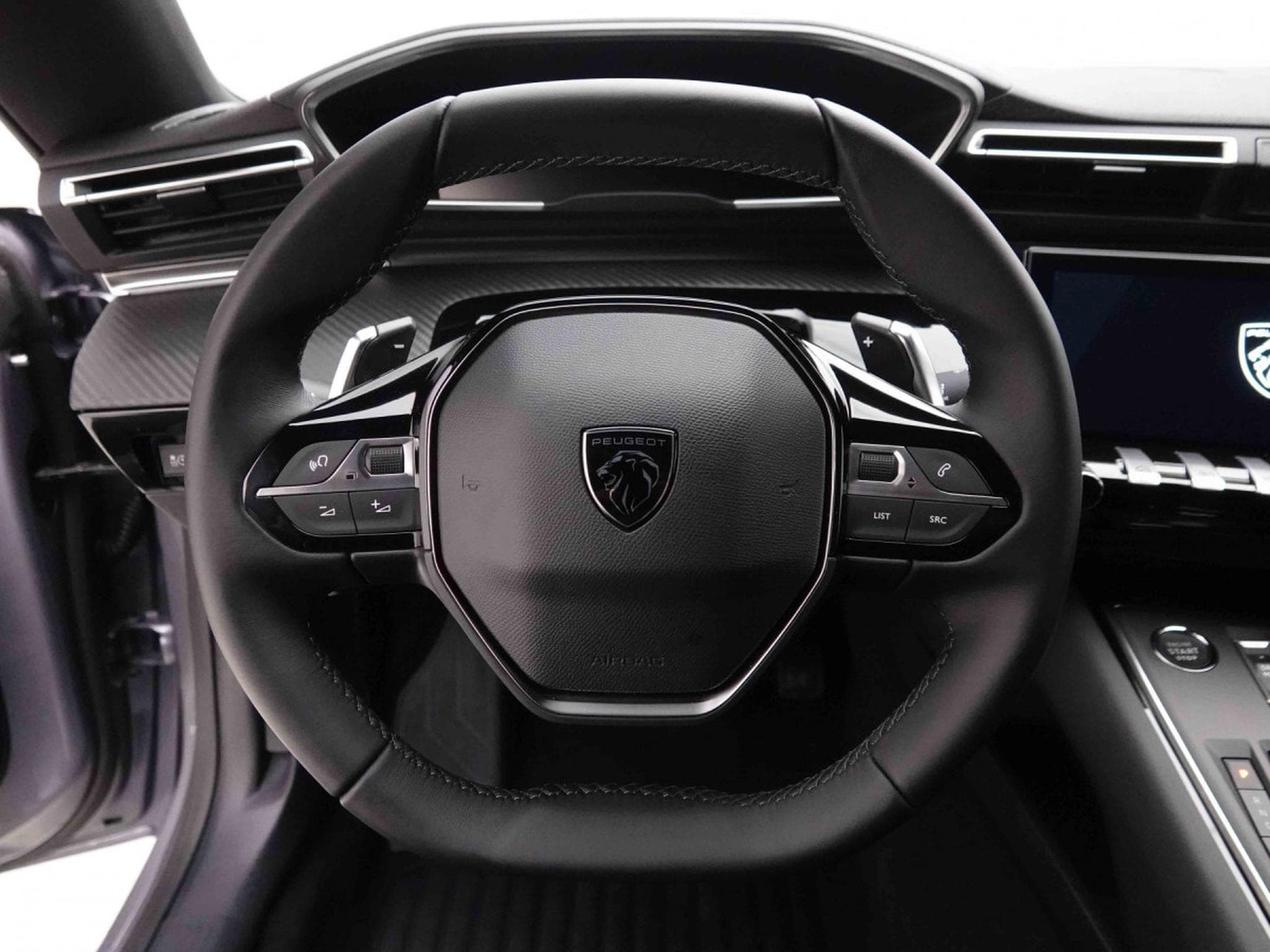 Peugeot 508 1.6 PHEV 225 EAT8 Allure (2025) - Photo 7