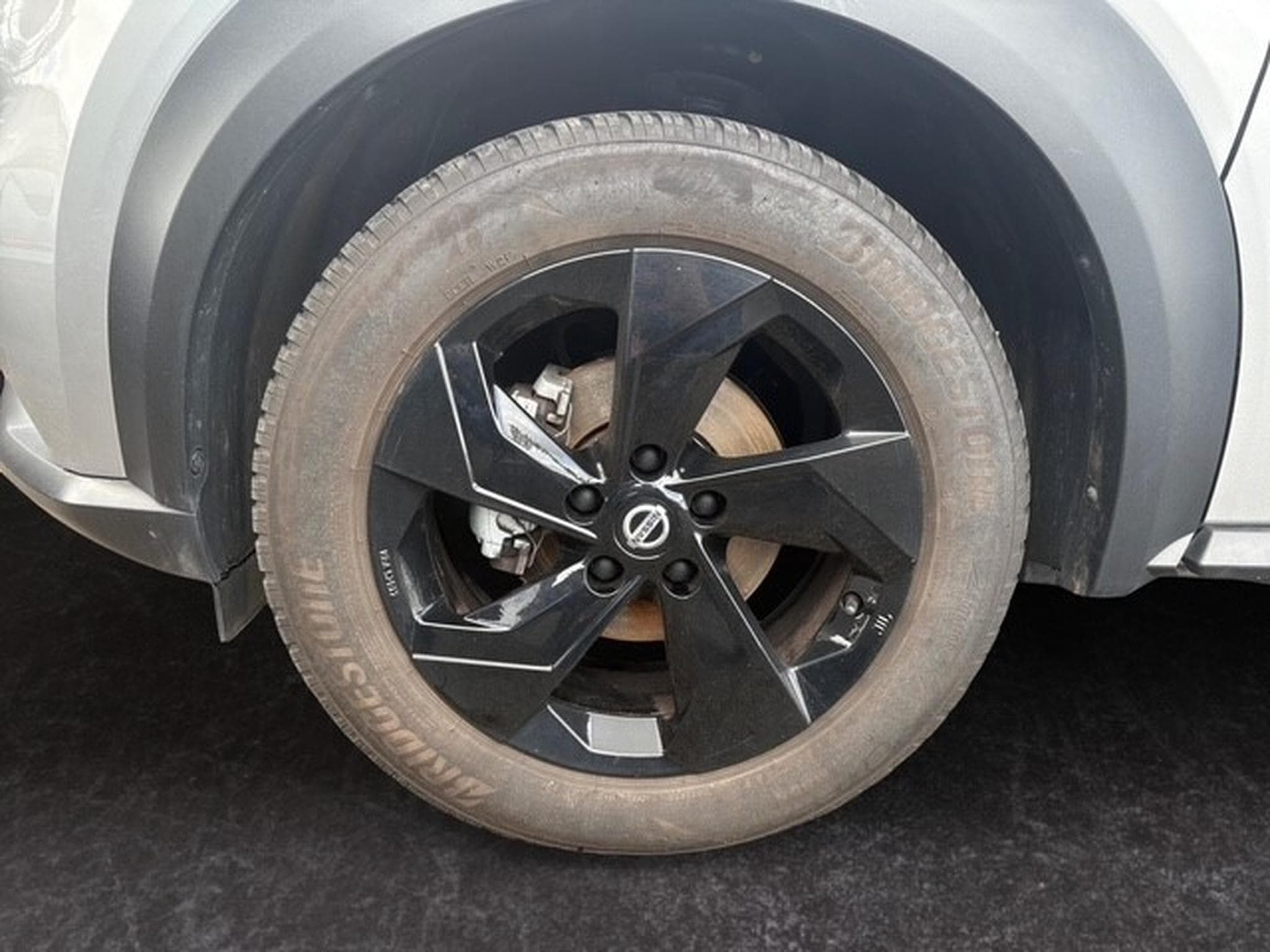 Nissan Juke HEV 1.6 N-Connecta AMT (2023) - Photo 4