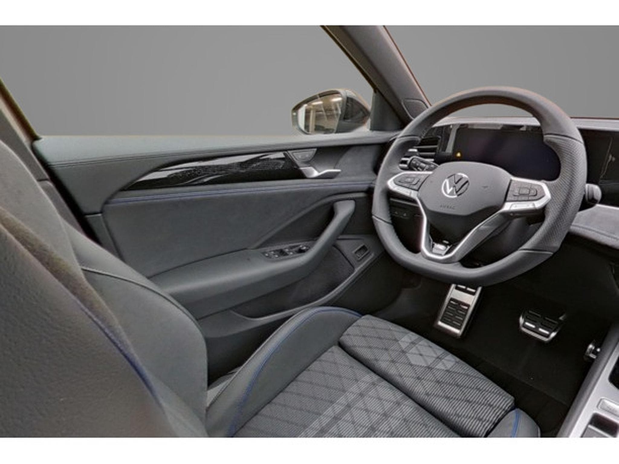 VW Passat 2.0 TSI 204 DSG R-Line (2025) - Photo 8