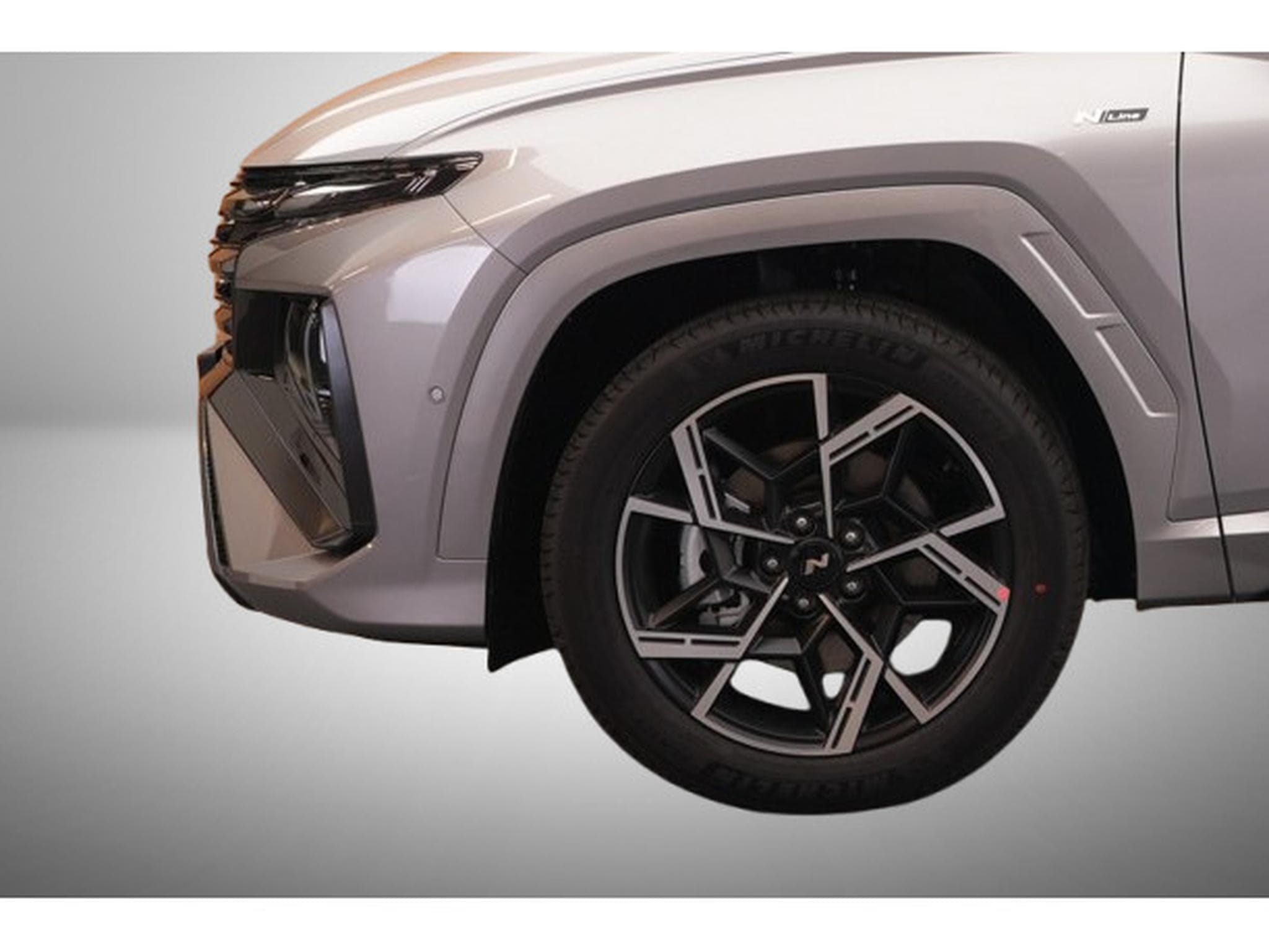 Hyundai Tucson 1.6 T-GDI DCT 150 N-line (2025) - Photo 9