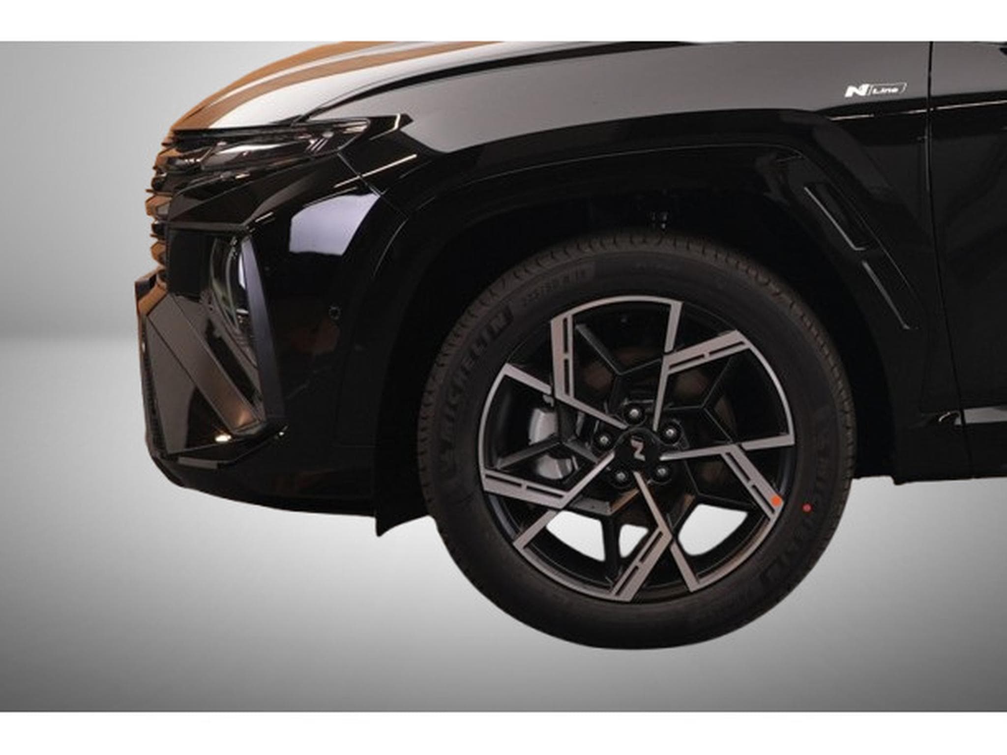 Hyundai Tucson 1.6 T-GDI DCT 150 N-line (2025) - Photo 9