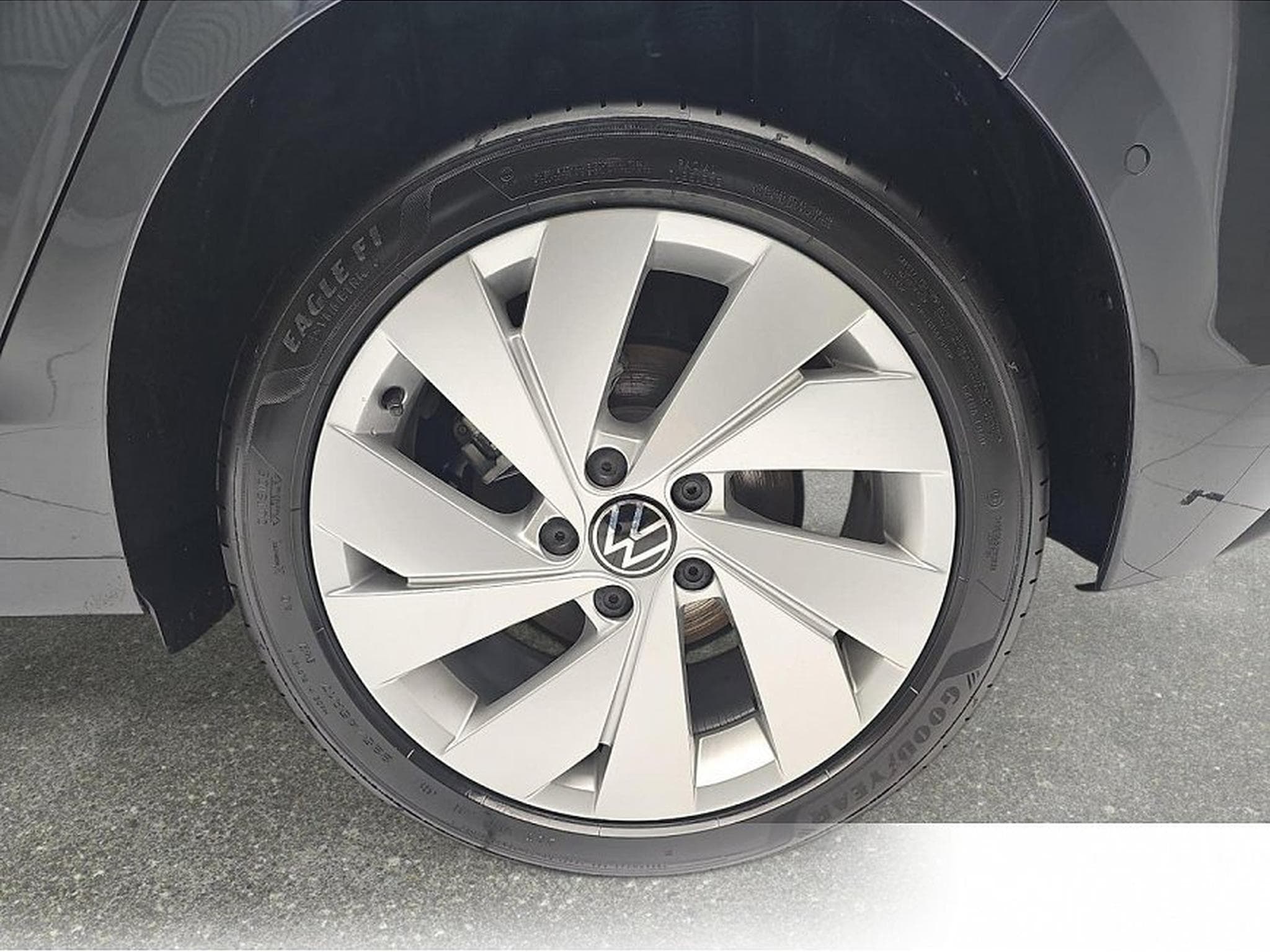 VW Golf (2026) - Photo 5