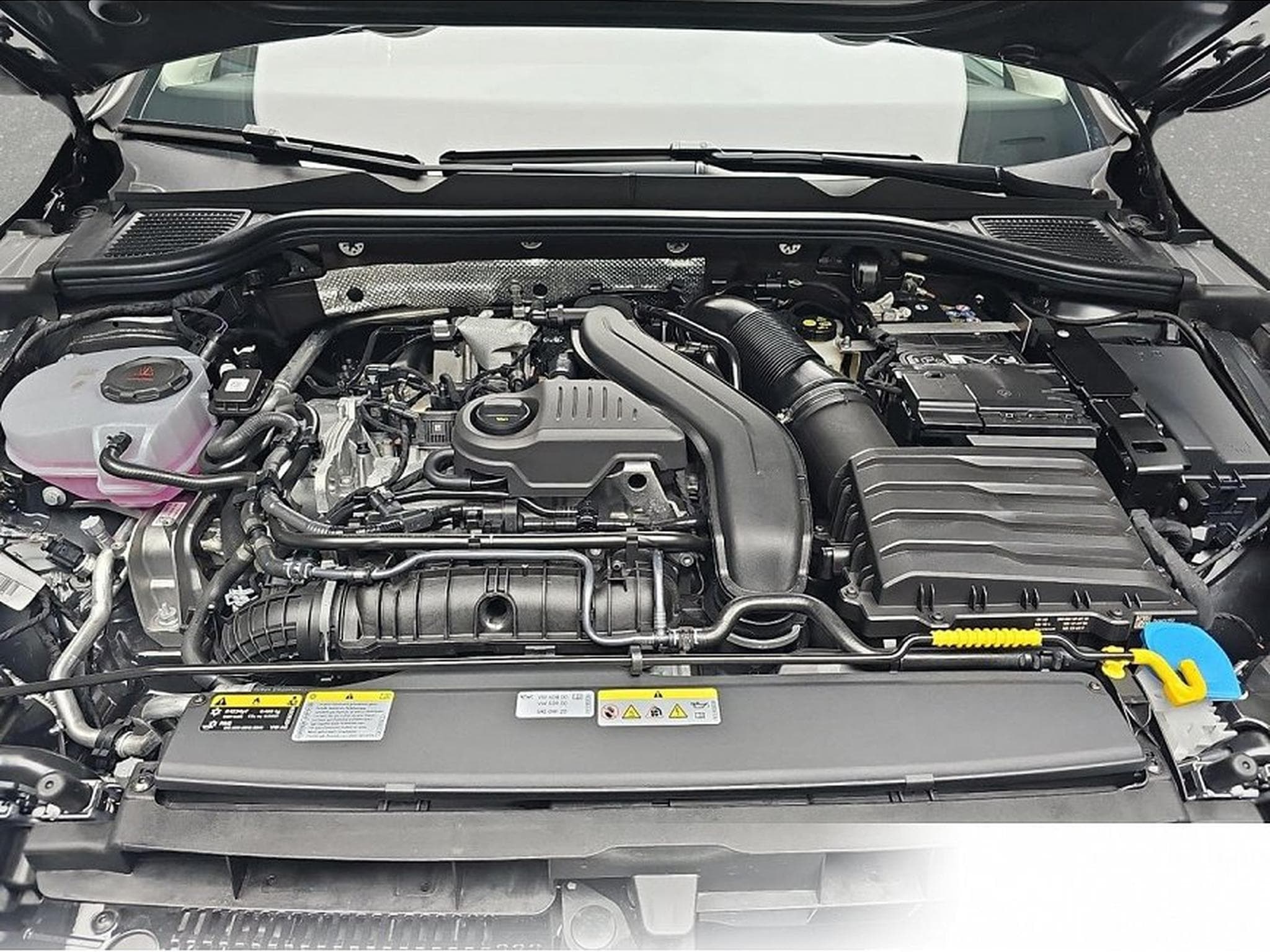 VW Golf (2026) - Photo 14