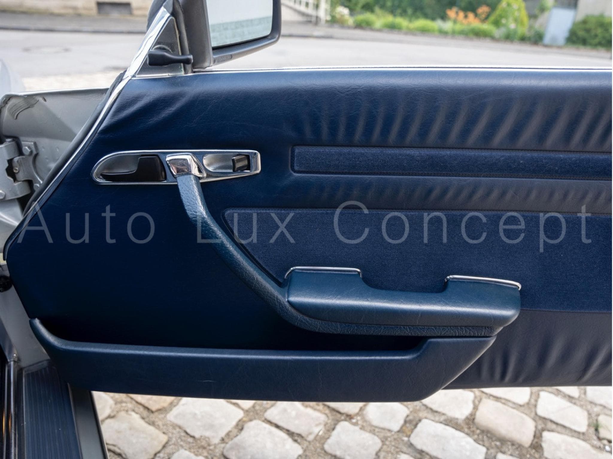 Mercedes 500 SLC (1982) - Photo 28