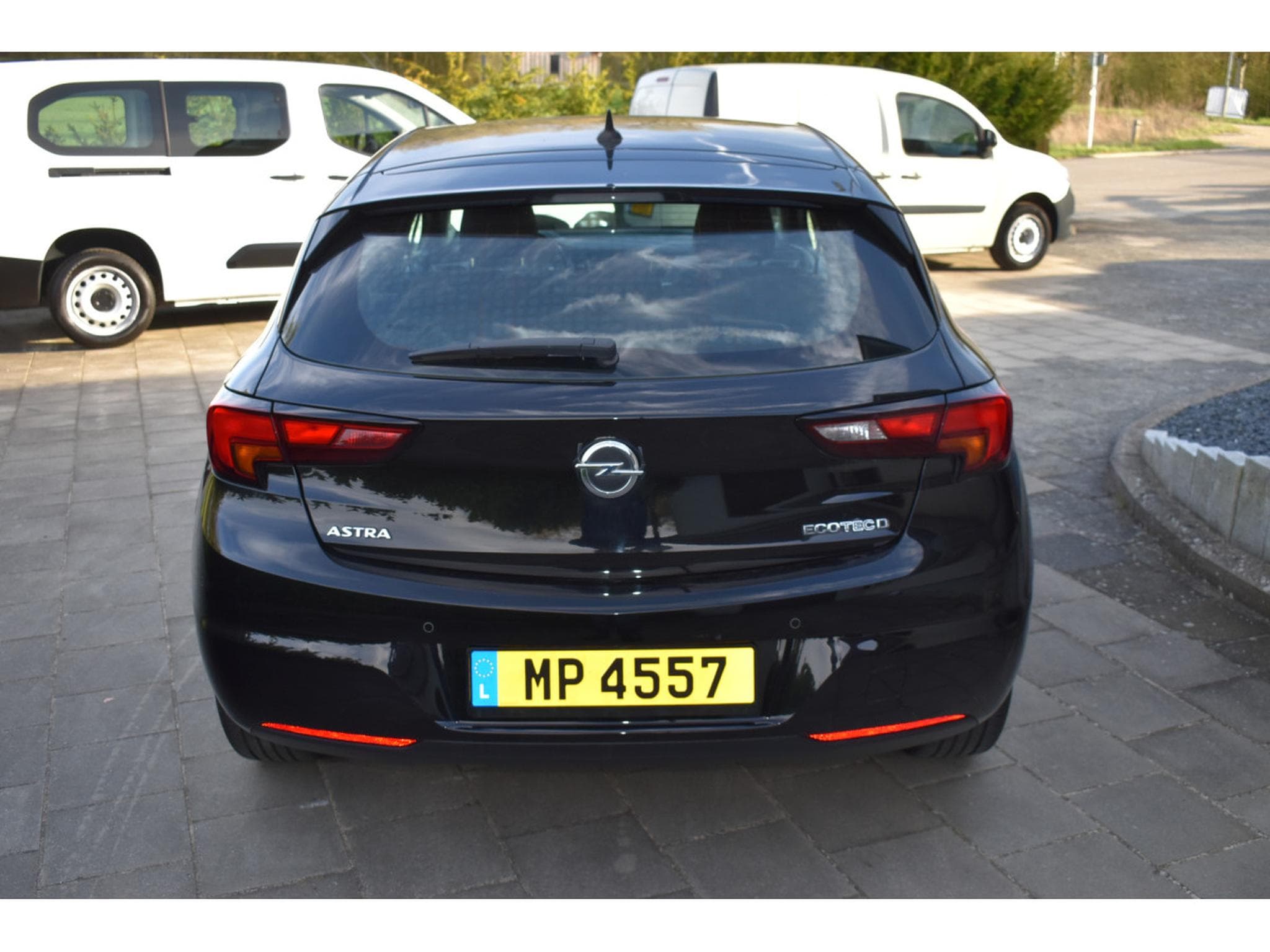 Opel Astra 1,6 CDTi 110 Ecotec Edition Business (2018) - Photo 5