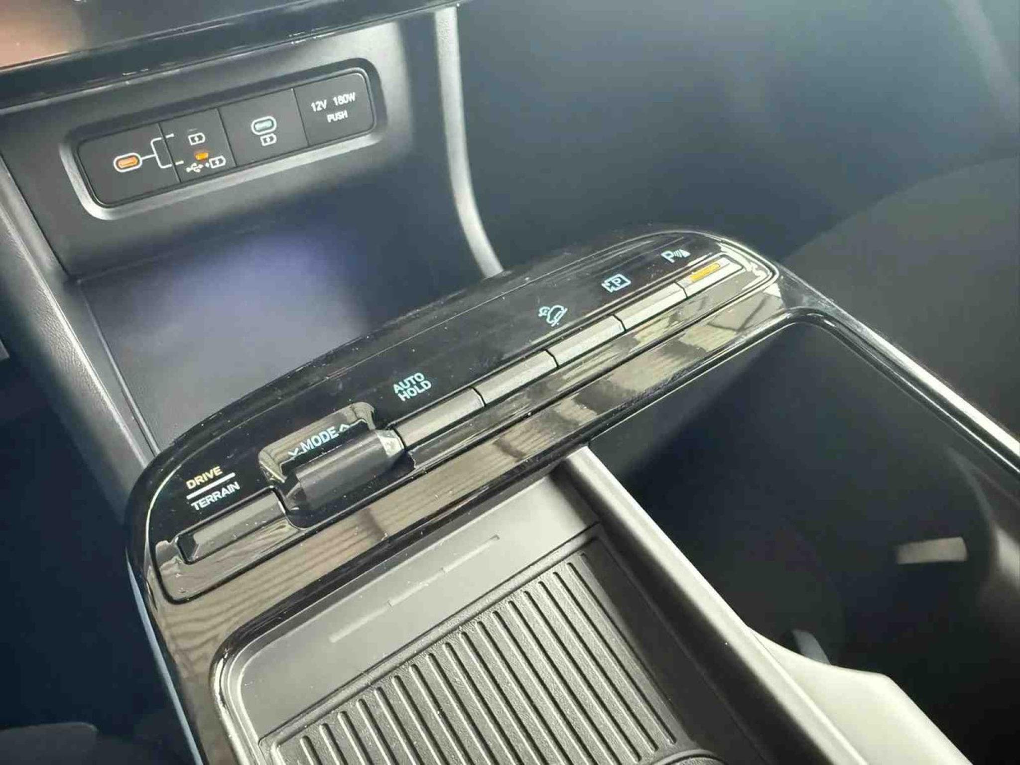 Hyundai Tucson 1.6 T-GDI HEV 215 N-line 4WD (2025) - Foto 10