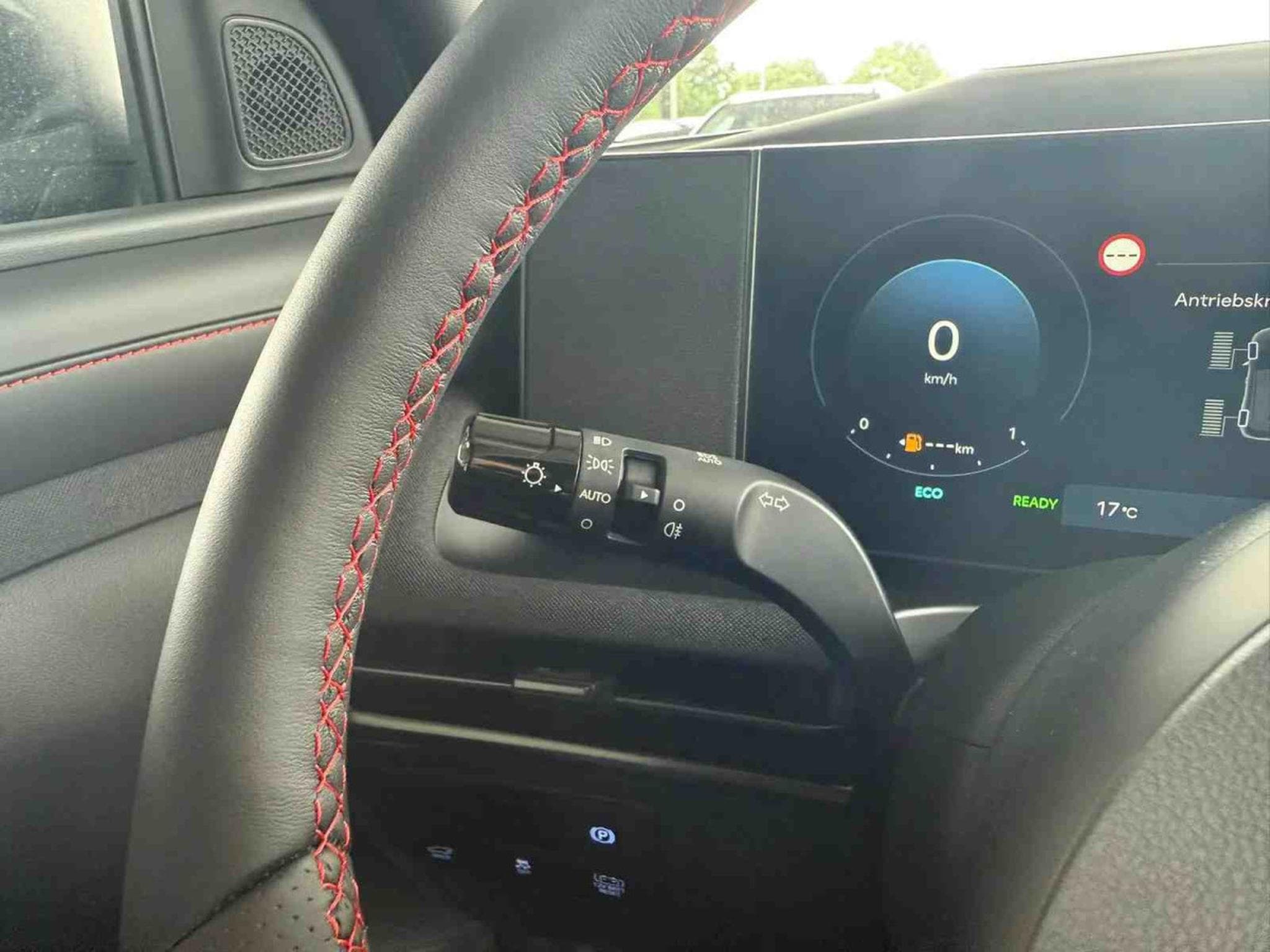 Hyundai Tucson 1.6 T-GDI HEV 215 N-line 4WD (2025) - Foto 20