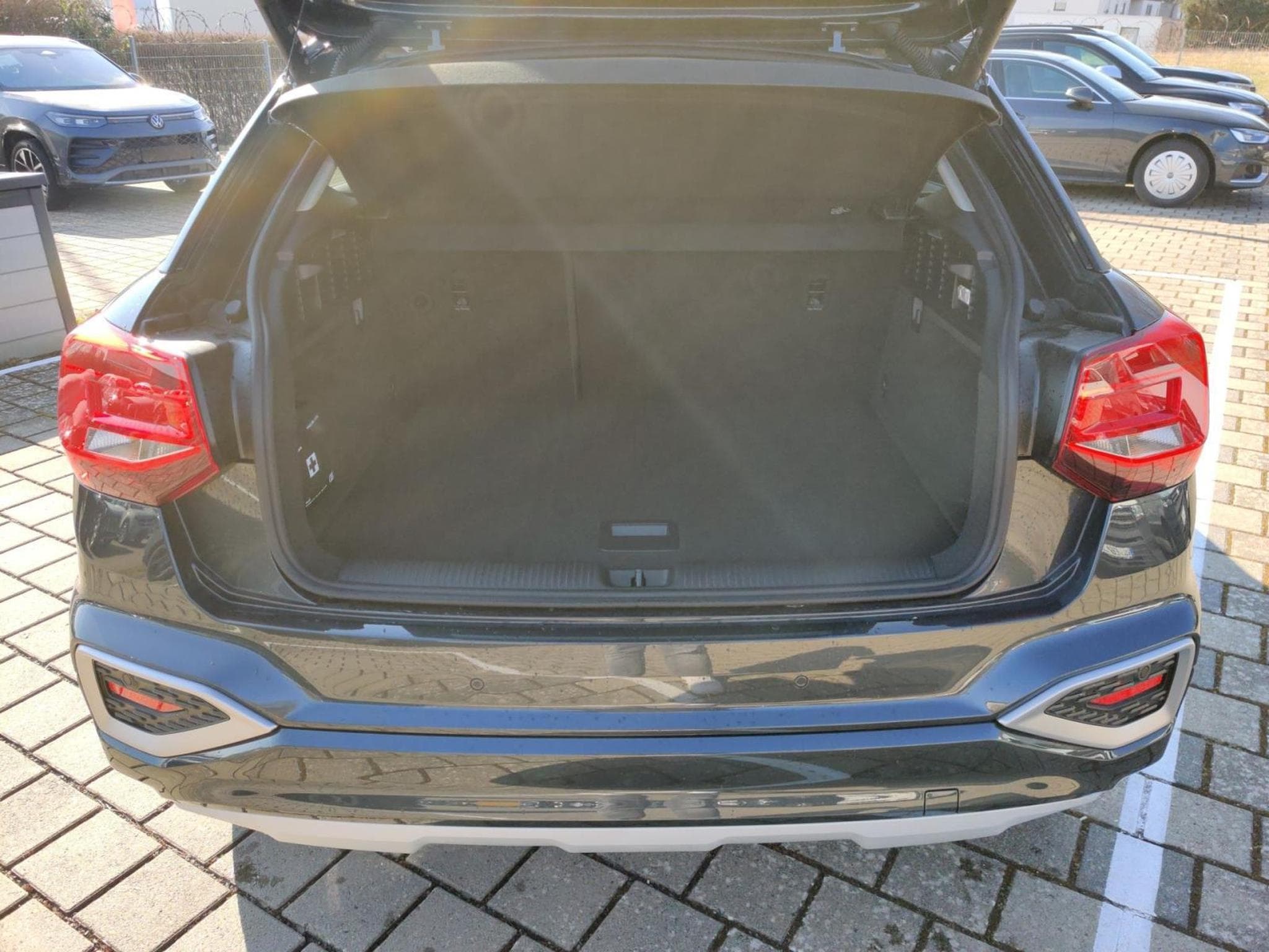 Audi Q2 advanced 35 TFSI (2025) - Photo 12