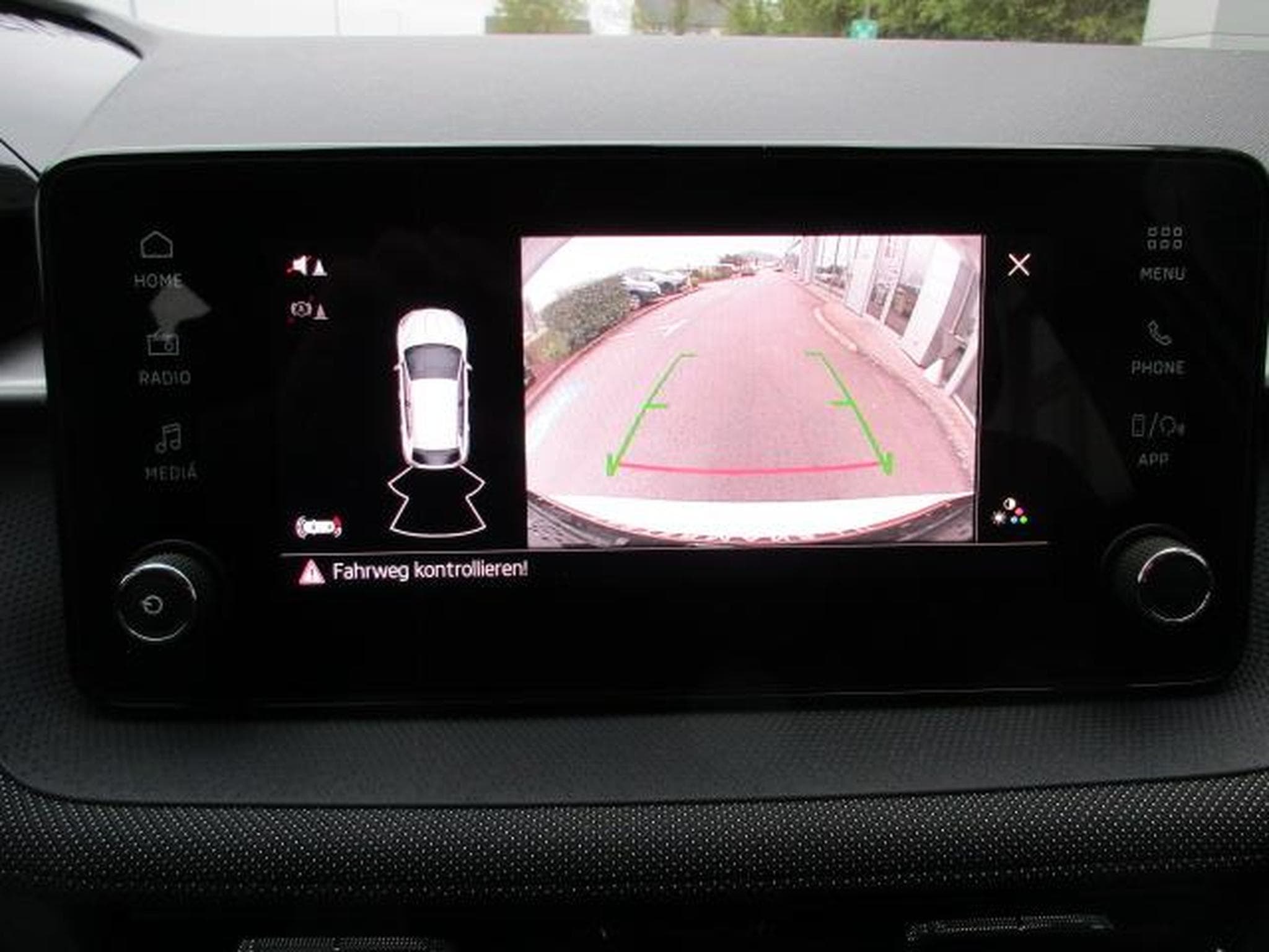 Skoda Fabia Selection 1.0 TSI (2024) - Photo 3