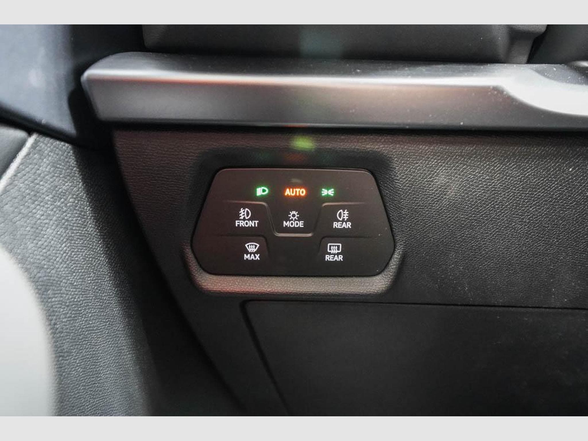 Cupra Leon ST 2,0 TSI (2026) - Photo 11