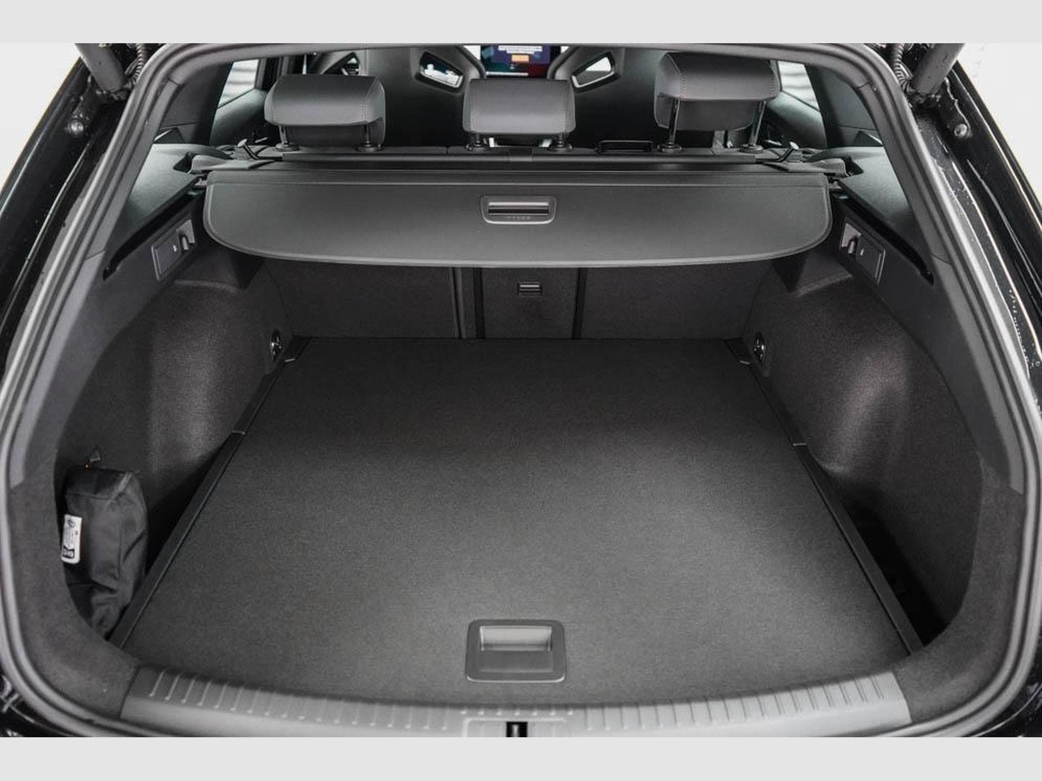 Cupra Leon ST 2,0 TSI (2026) - Photo 18