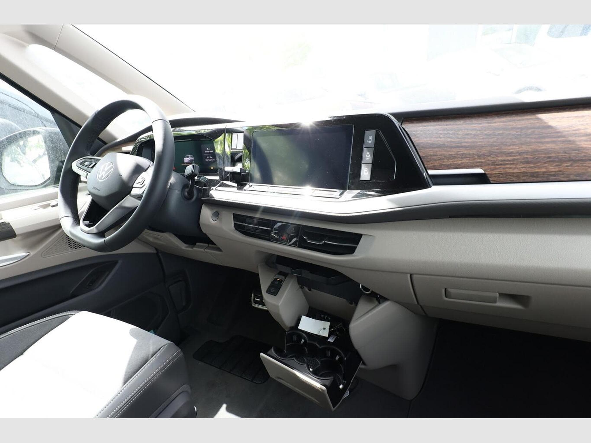VW T7 L2 Style AHK (2026) - Photo 9