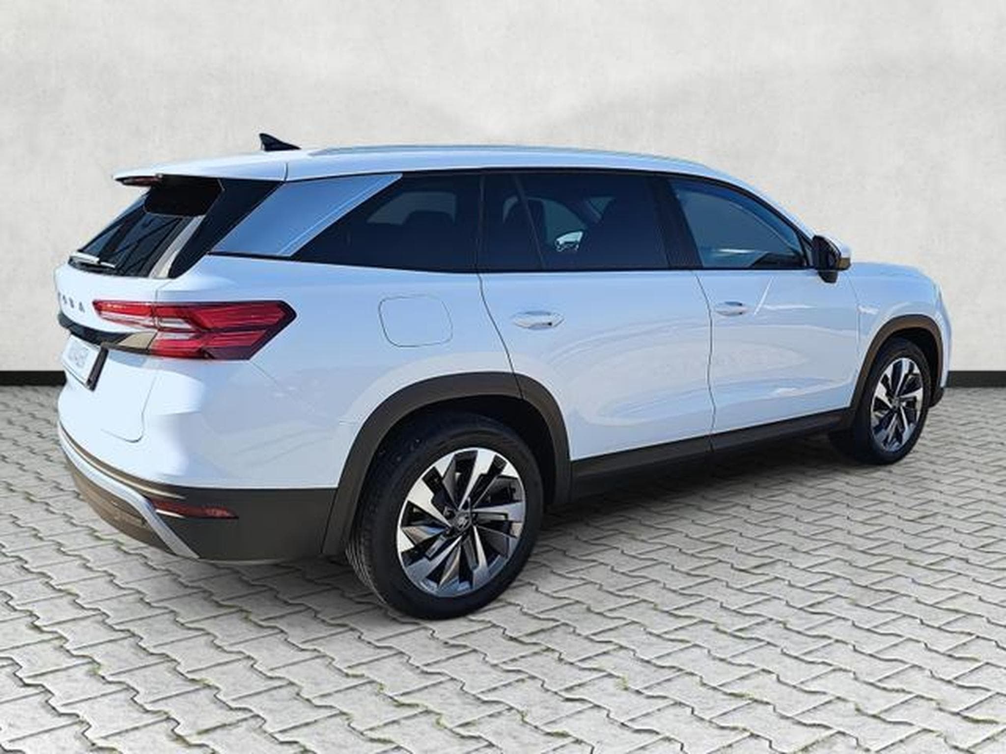 Skoda Kodiaq 2.0 TDI 110 kW Selection (2026) - Foto 7