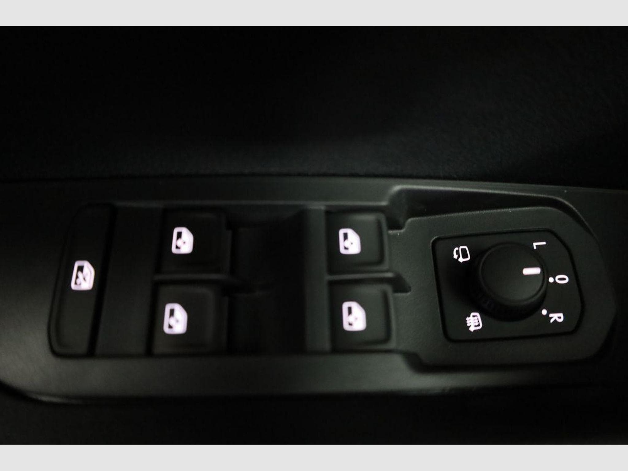 Skoda Karoq Selection (2026) - Photo 7