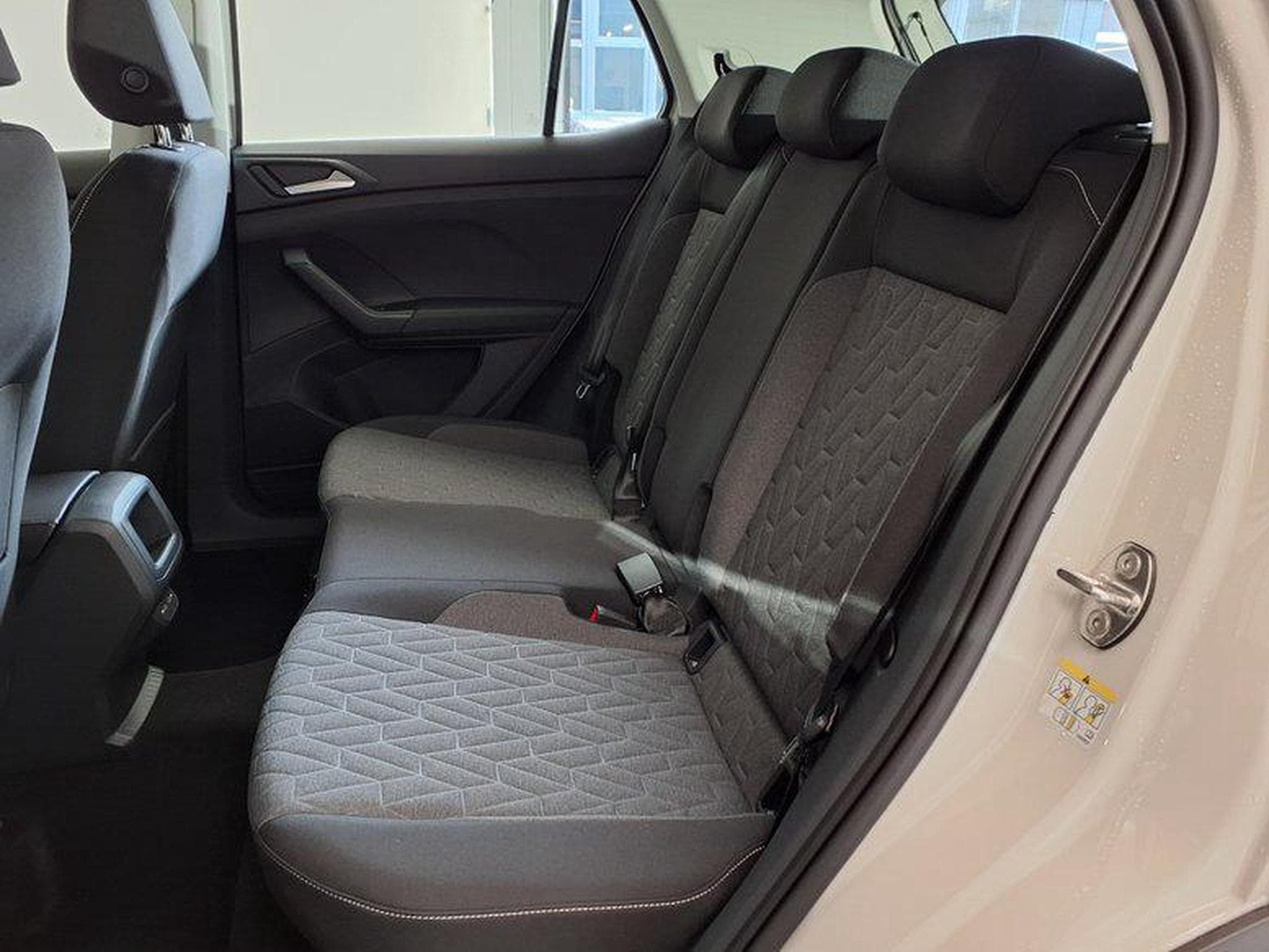 VW T-Cross Life 1.0 TSI 5-Gang (2026) - Photo 10