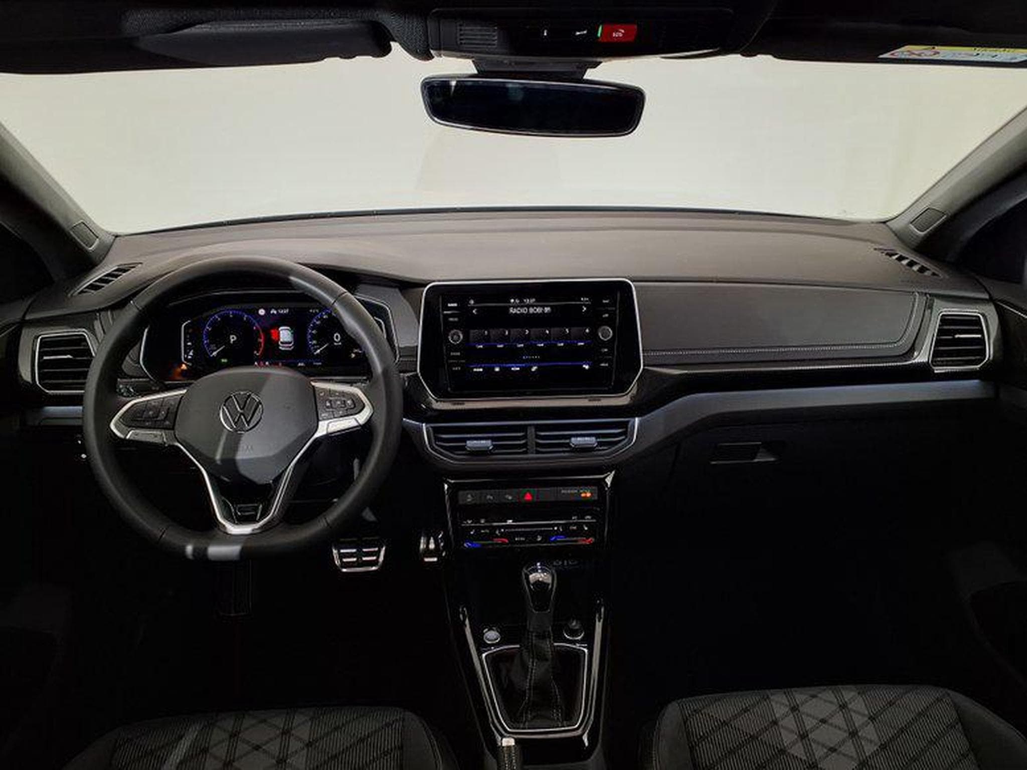 VW T-Cross R-Line 1.0 TSI 7-Gang-DSG (2026) - Foto 11