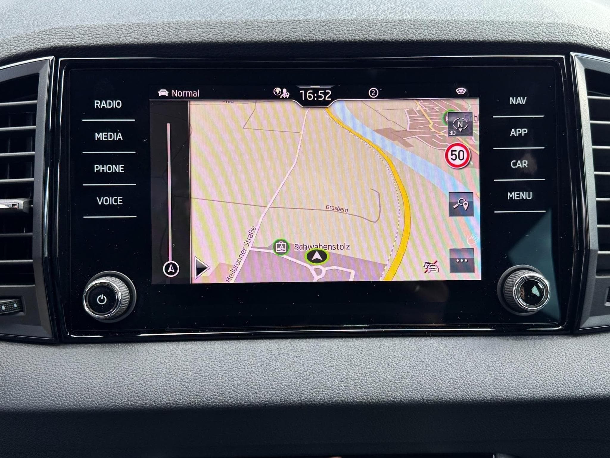 Skoda Karoq Sportline (2026) - Foto 16