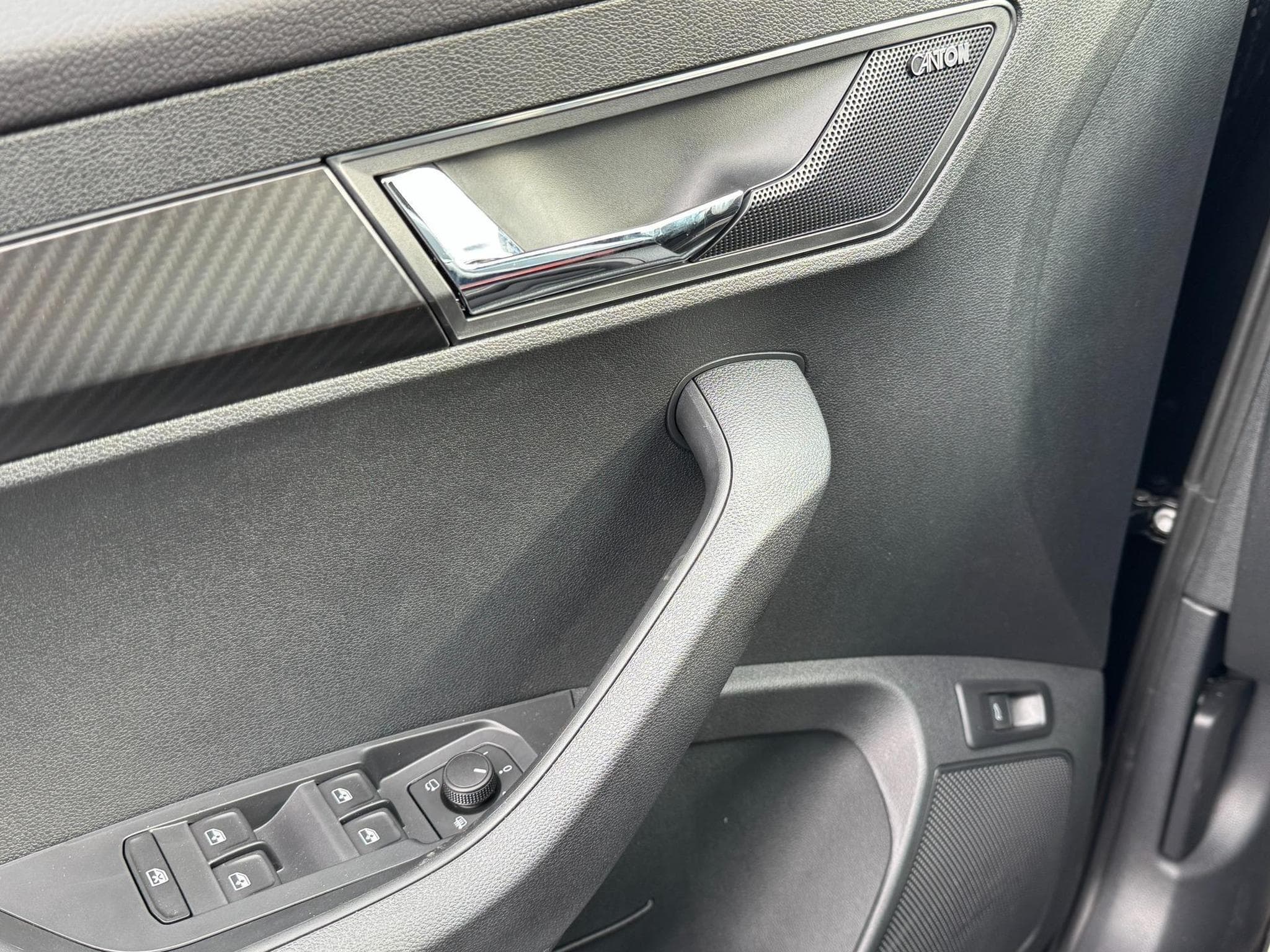 Skoda Karoq Sportline (2026) - Foto 24