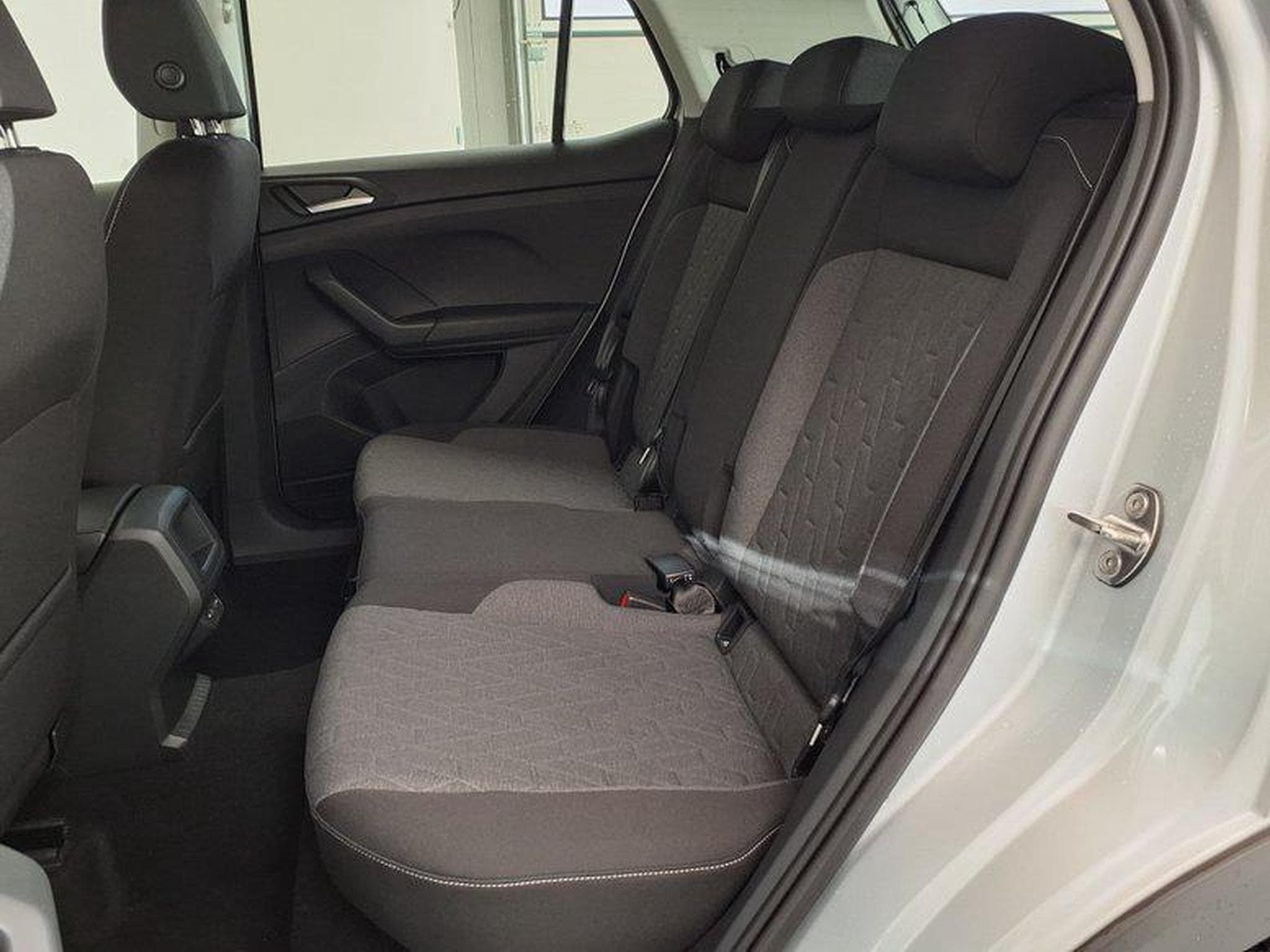 VW T-Cross Life Plus 1.5 TSI 7-Gang-DSG (2026) - Foto 10