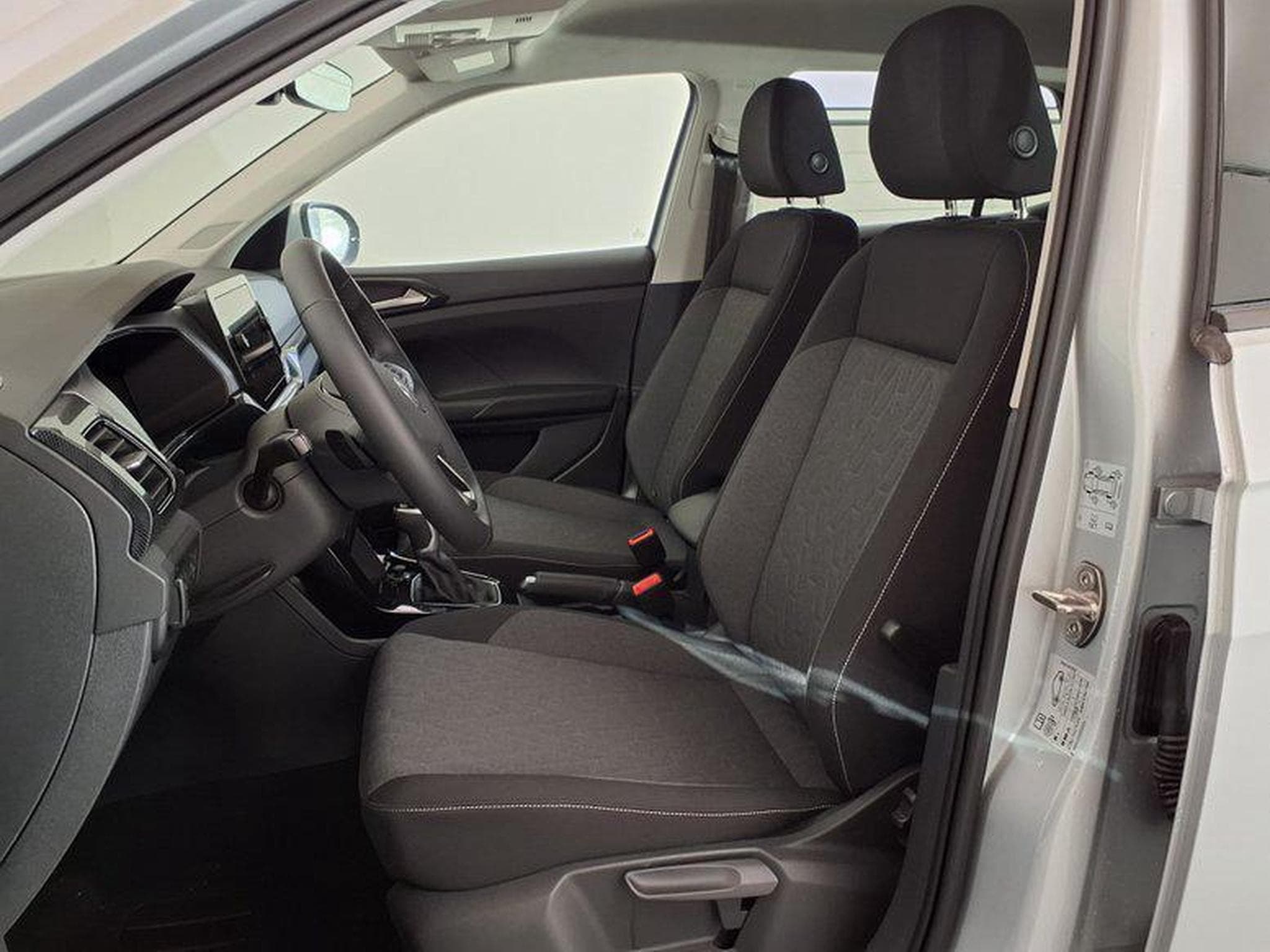 VW T-Cross Life Plus 1.5 TSI 7-Gang-DSG (2026) - Foto 9