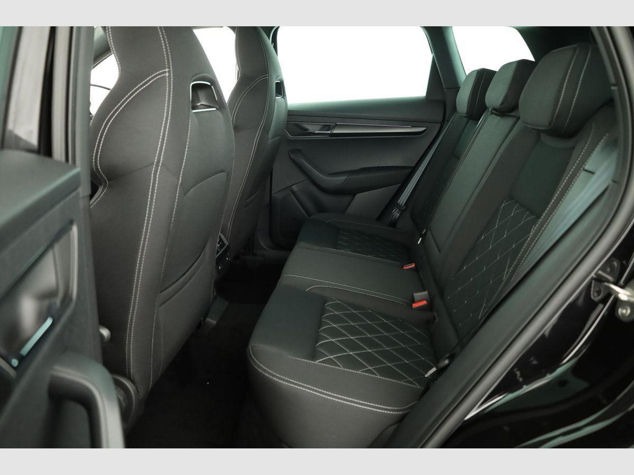 Skoda Karoq Sportline 4x4 (2026) - Foto 11